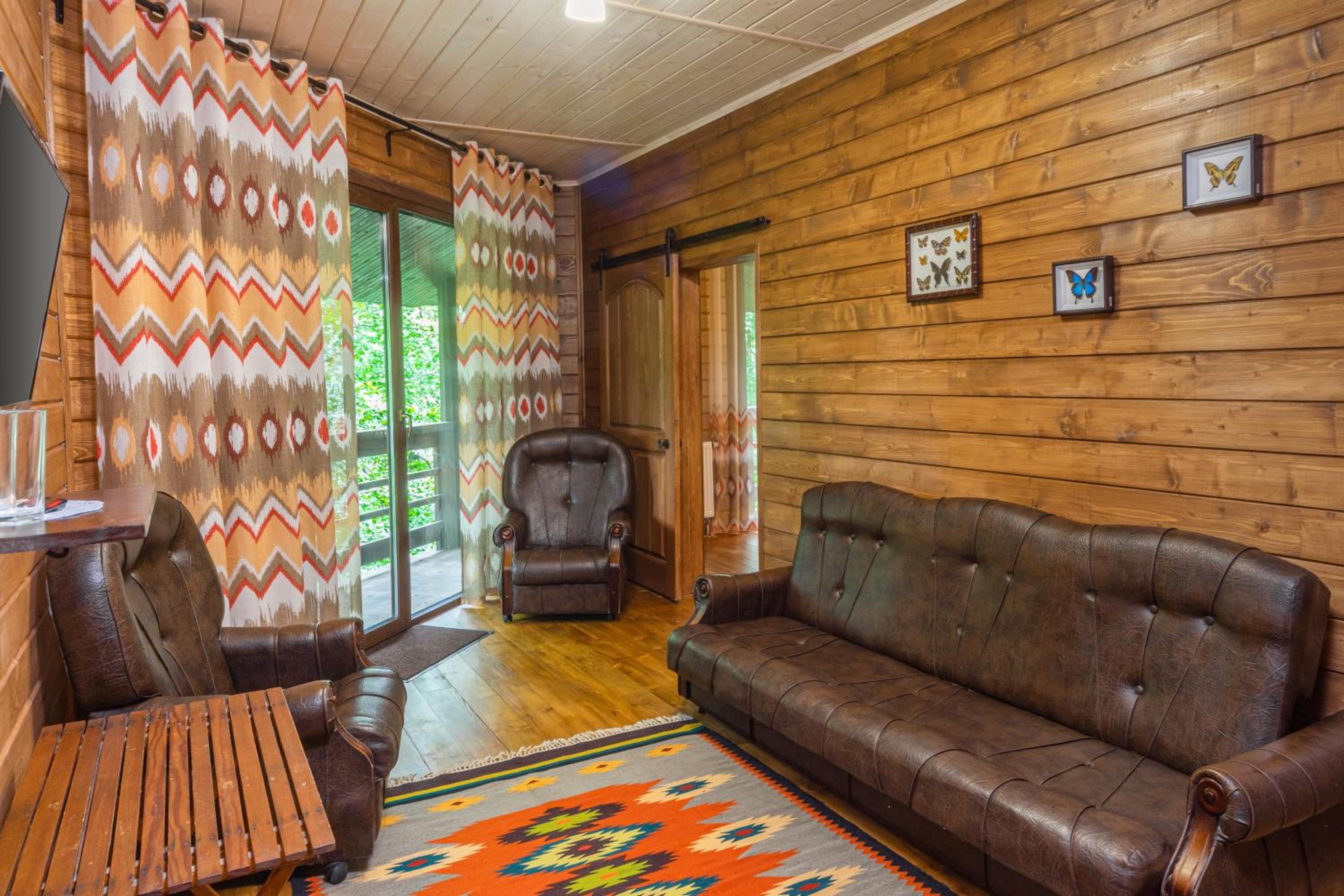 King Suite with Balcony photo 2