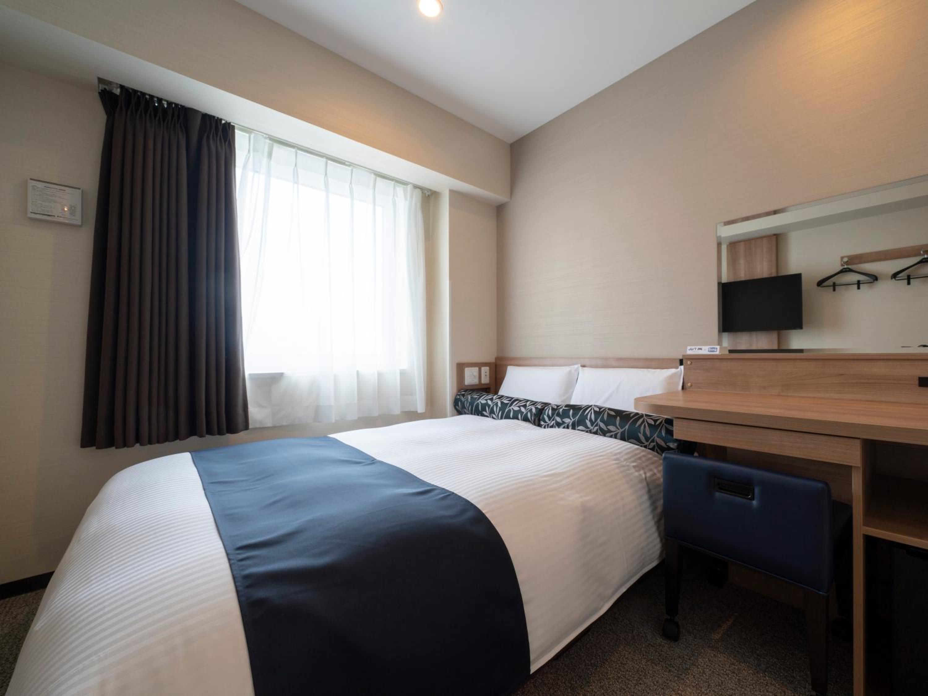 Double Room - Non-Smoking  - Photo 3