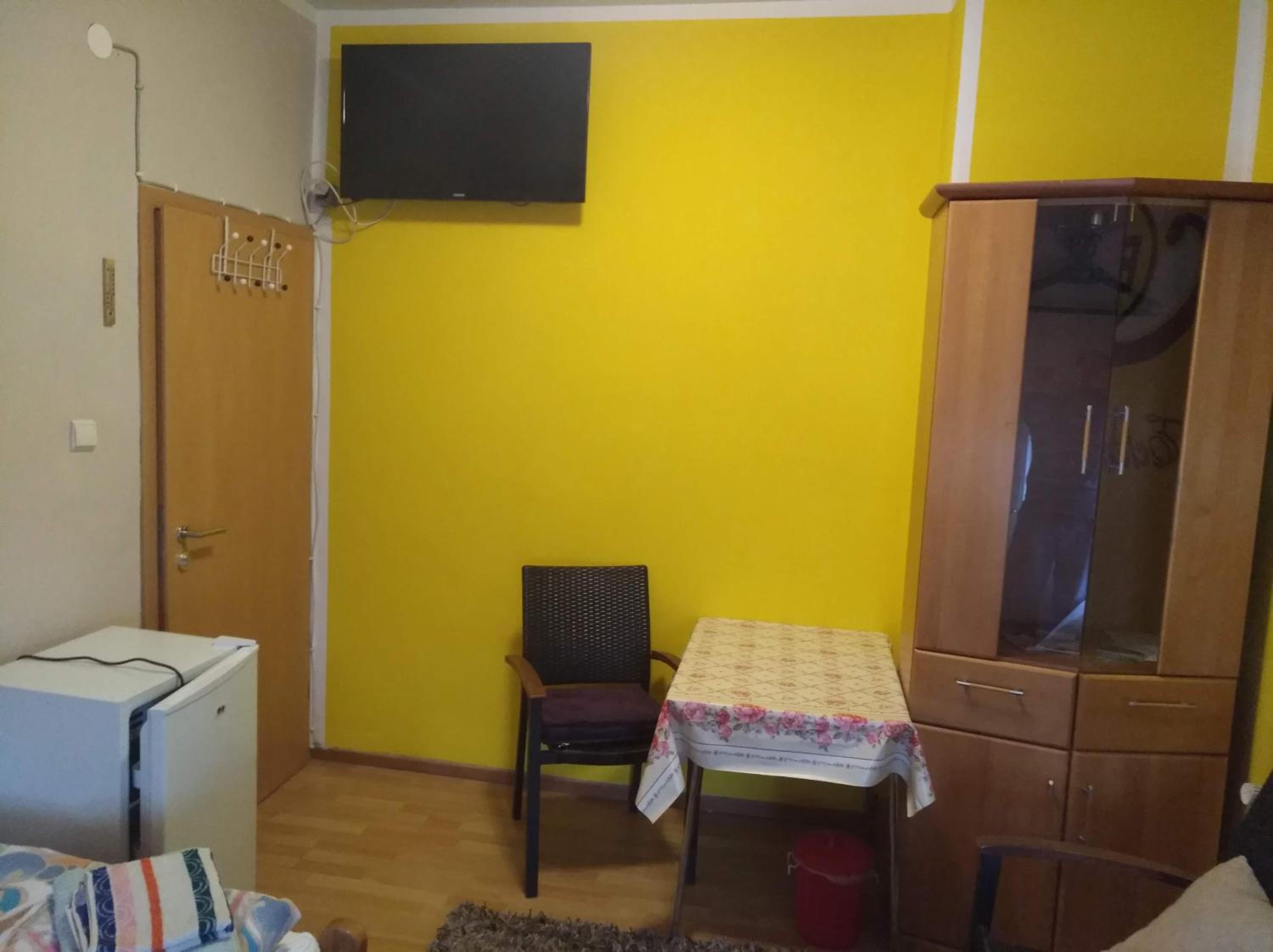 Standard Twin Room - Photo 1