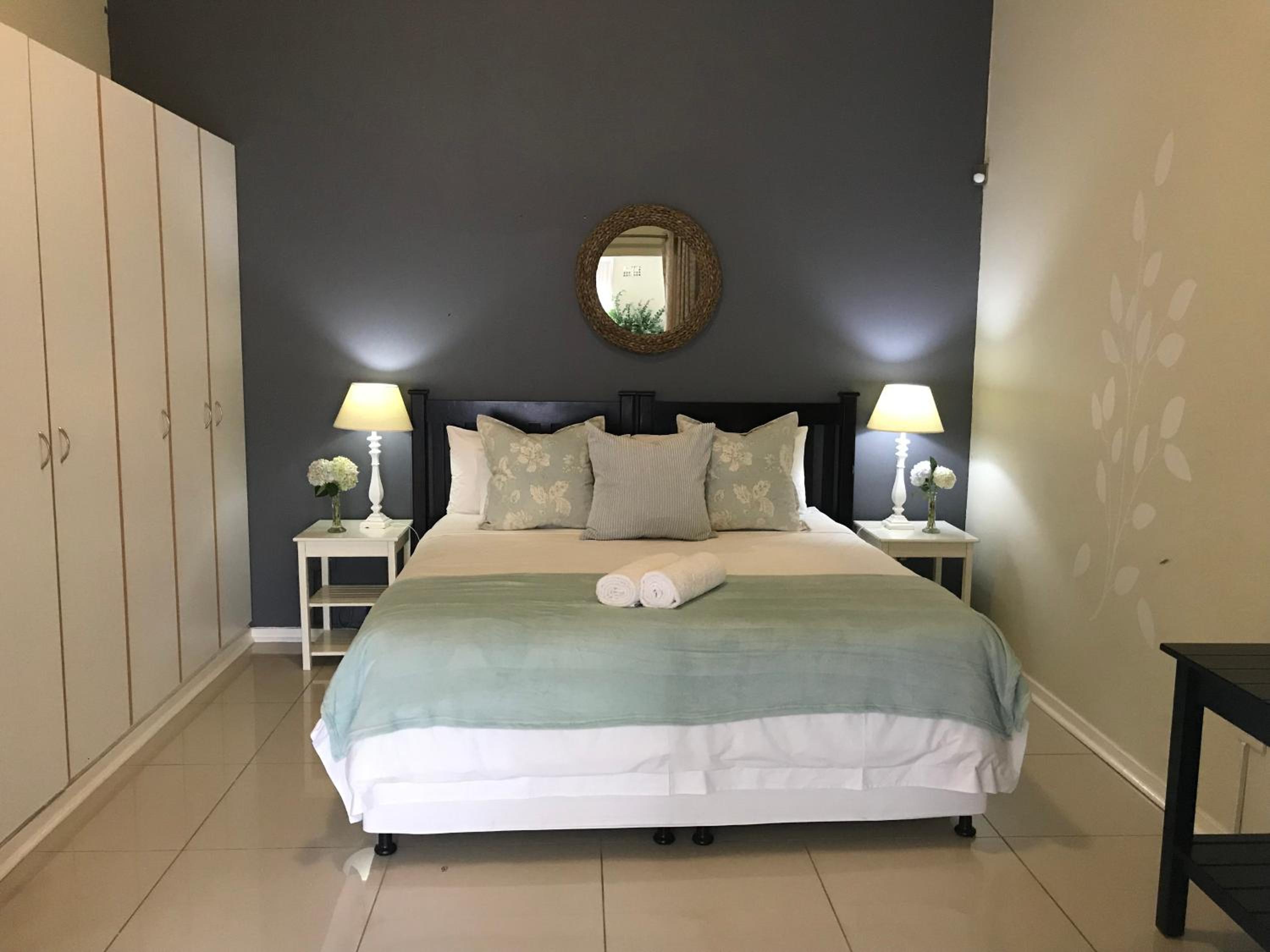 Superior Double or Twin Room - Photo 8