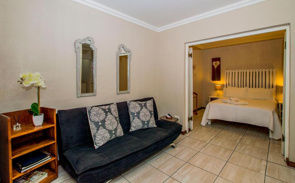 Double Room with Extra Bed photo 1