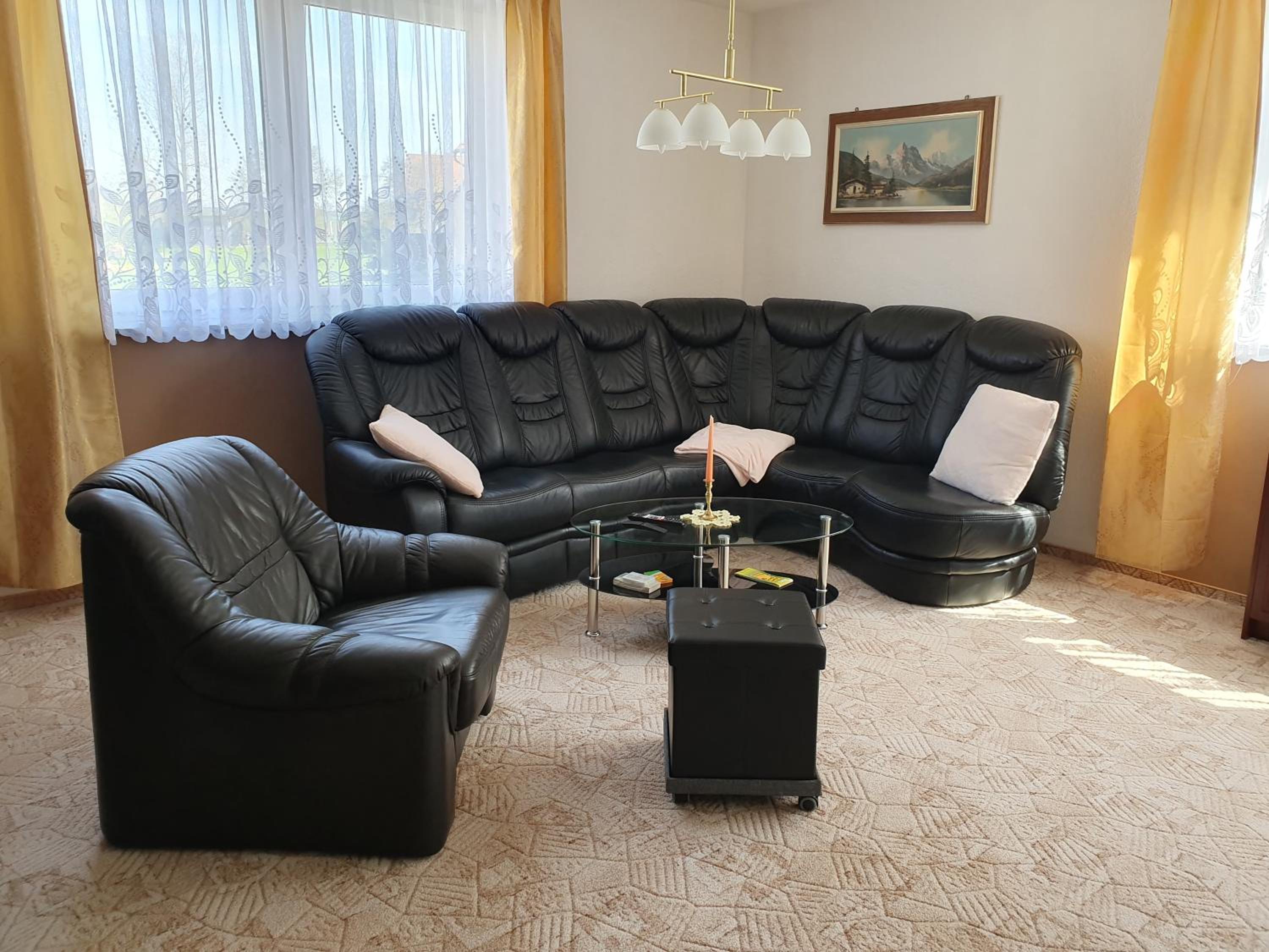 One-Bedroom Apartment - Photo 1