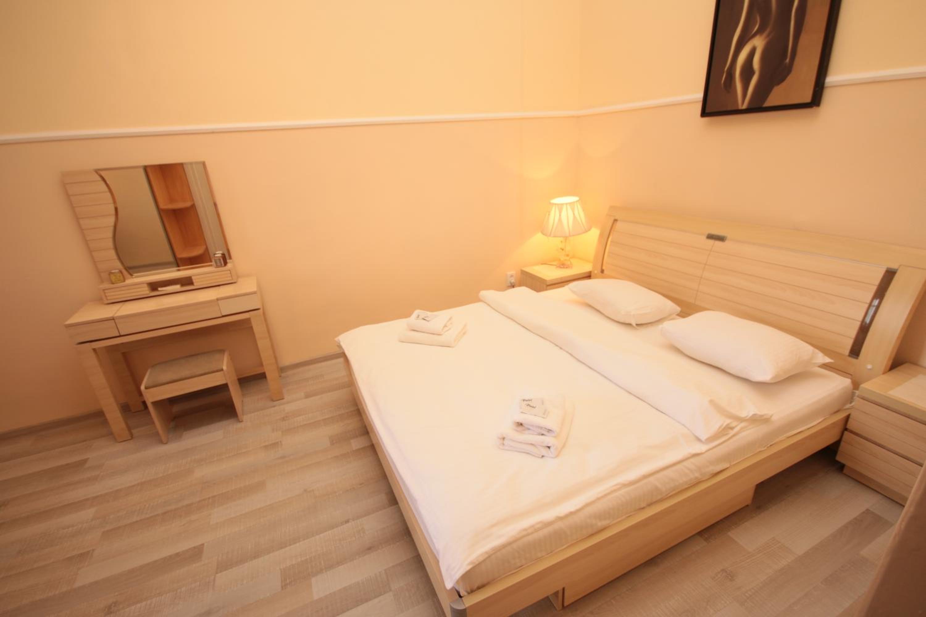 Comfort 1-bedroom apartment- 6 Lyuteranska str