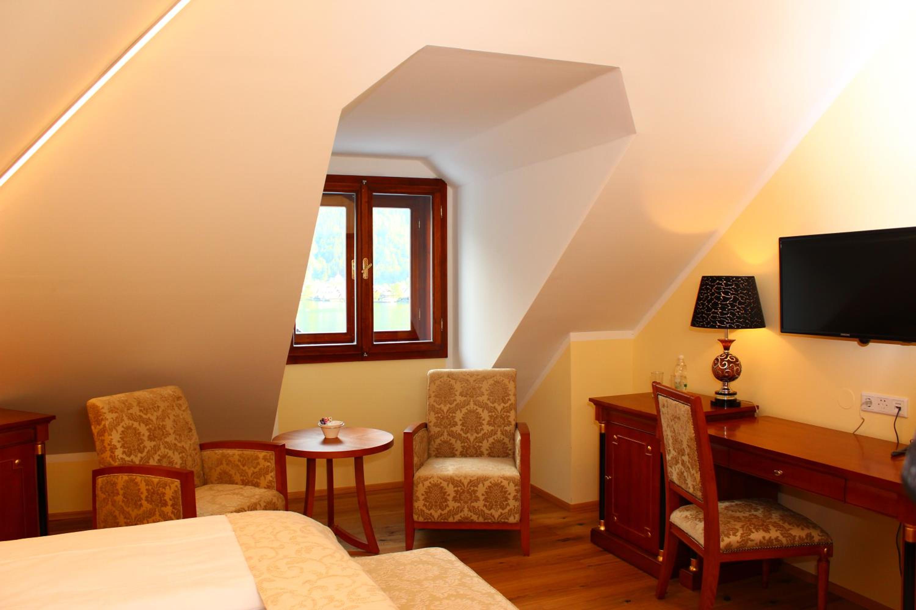 Prestige Double Room - Photo 9