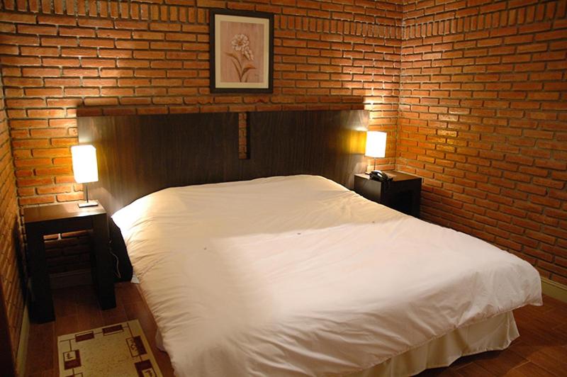 Queen Room with Balcony