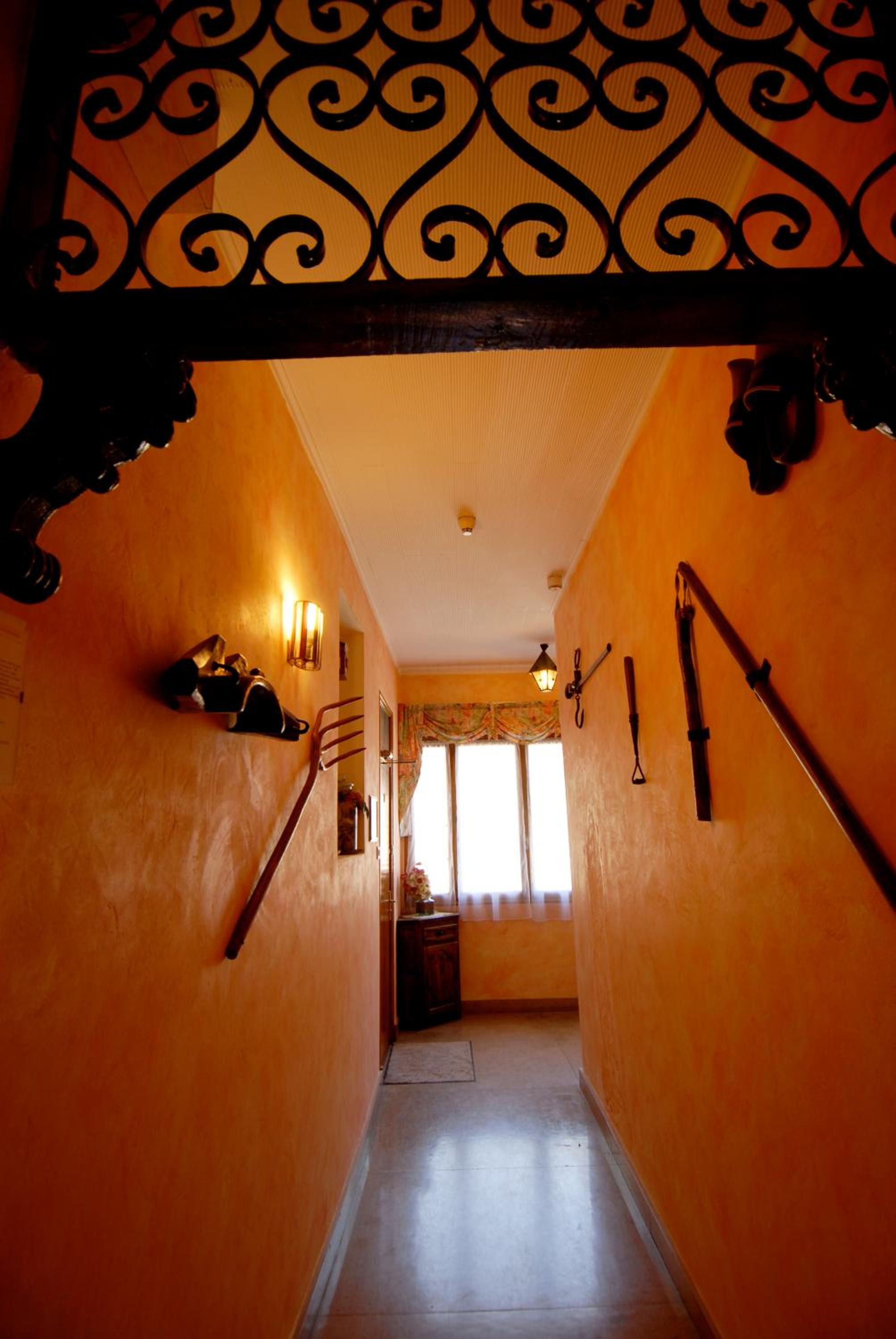 Room For 5 People photo 2