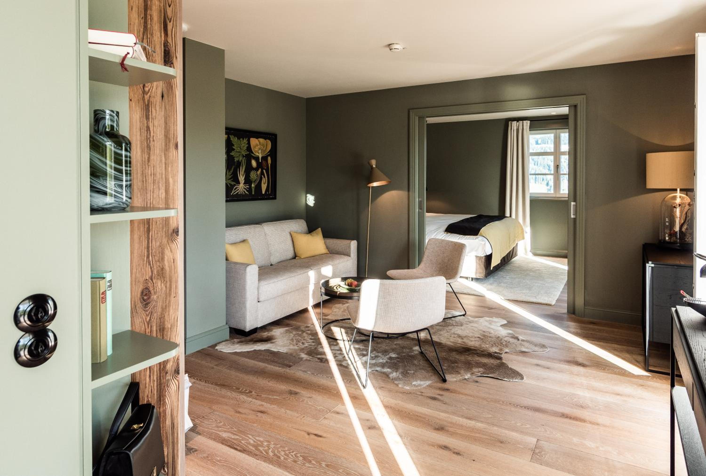 Superior King Suite photo 3