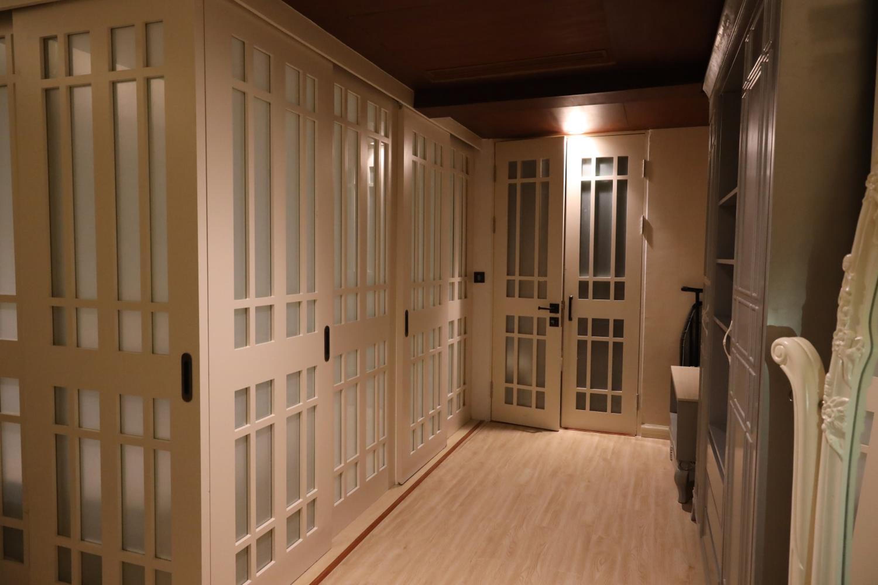 King Suite  - Photo 13