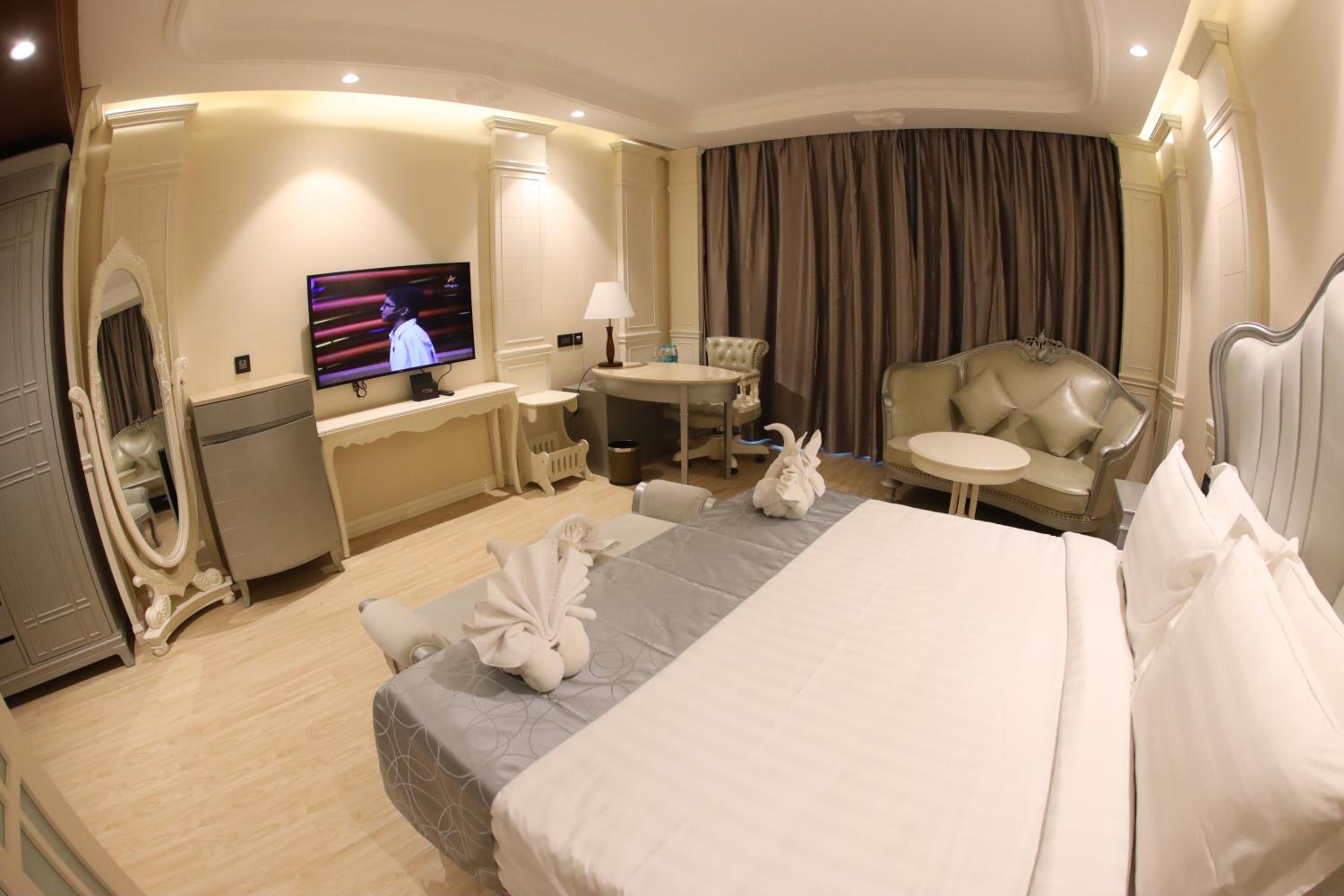 King Suite  - Photo 4