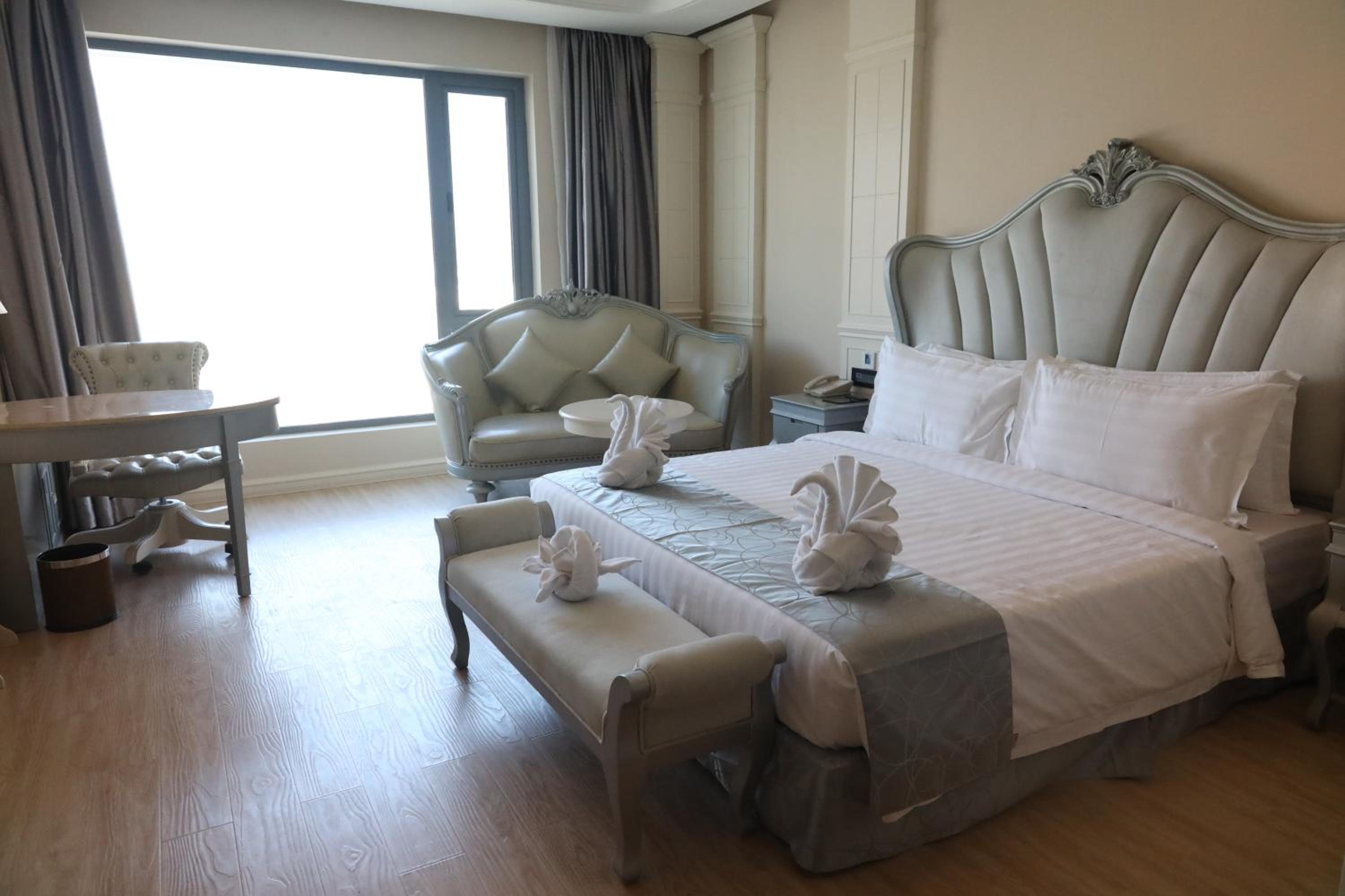 King Suite  - Photo 7