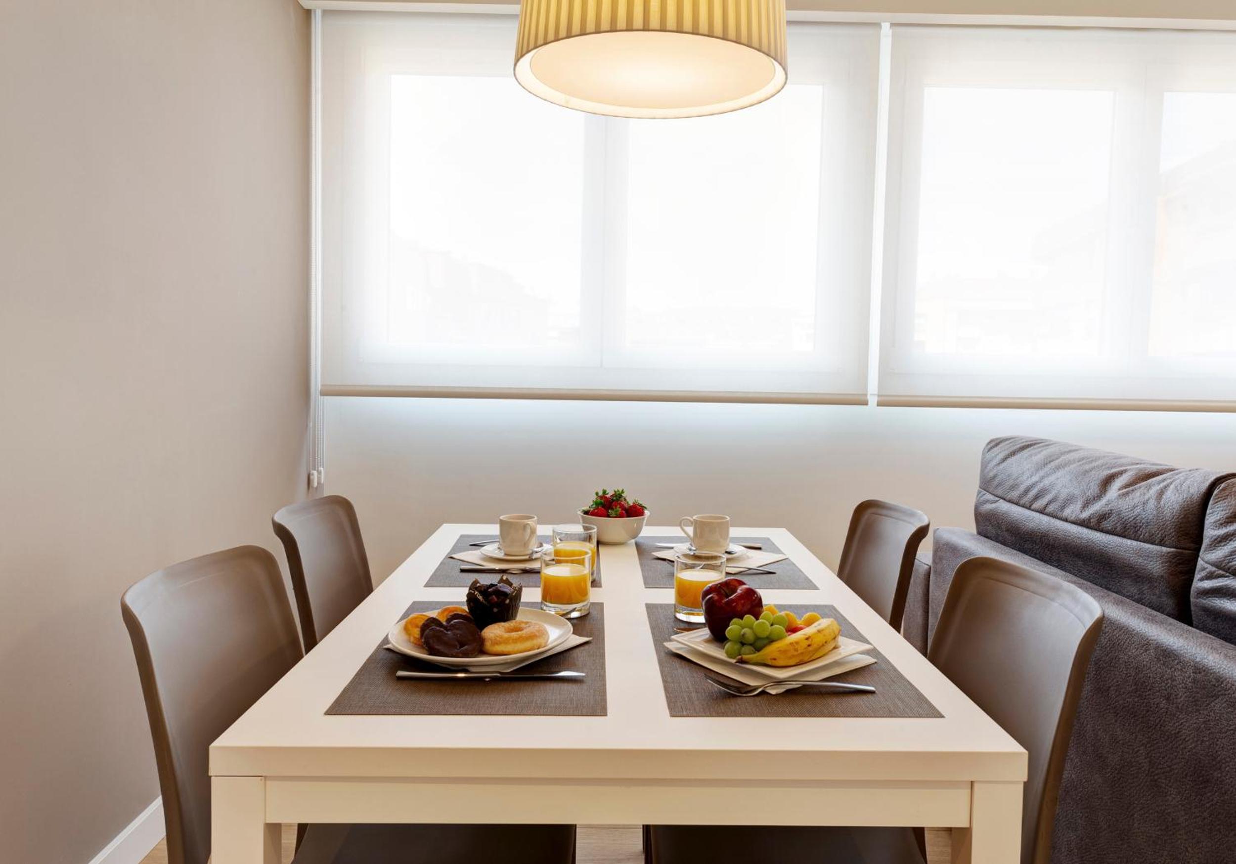 One-Bedroom Apartment - Photo 2