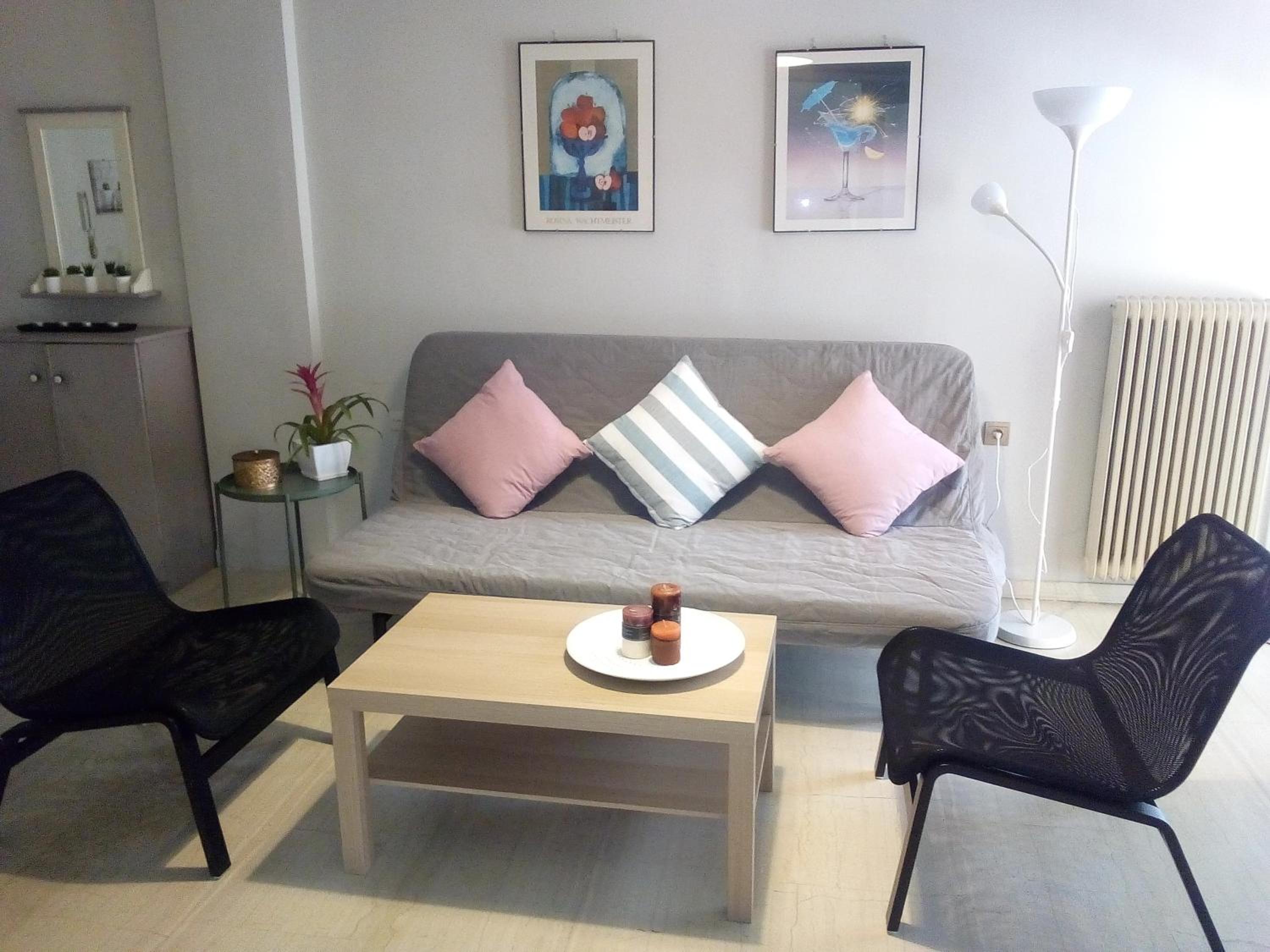 Two-Bedroom Apartment - Photo 9