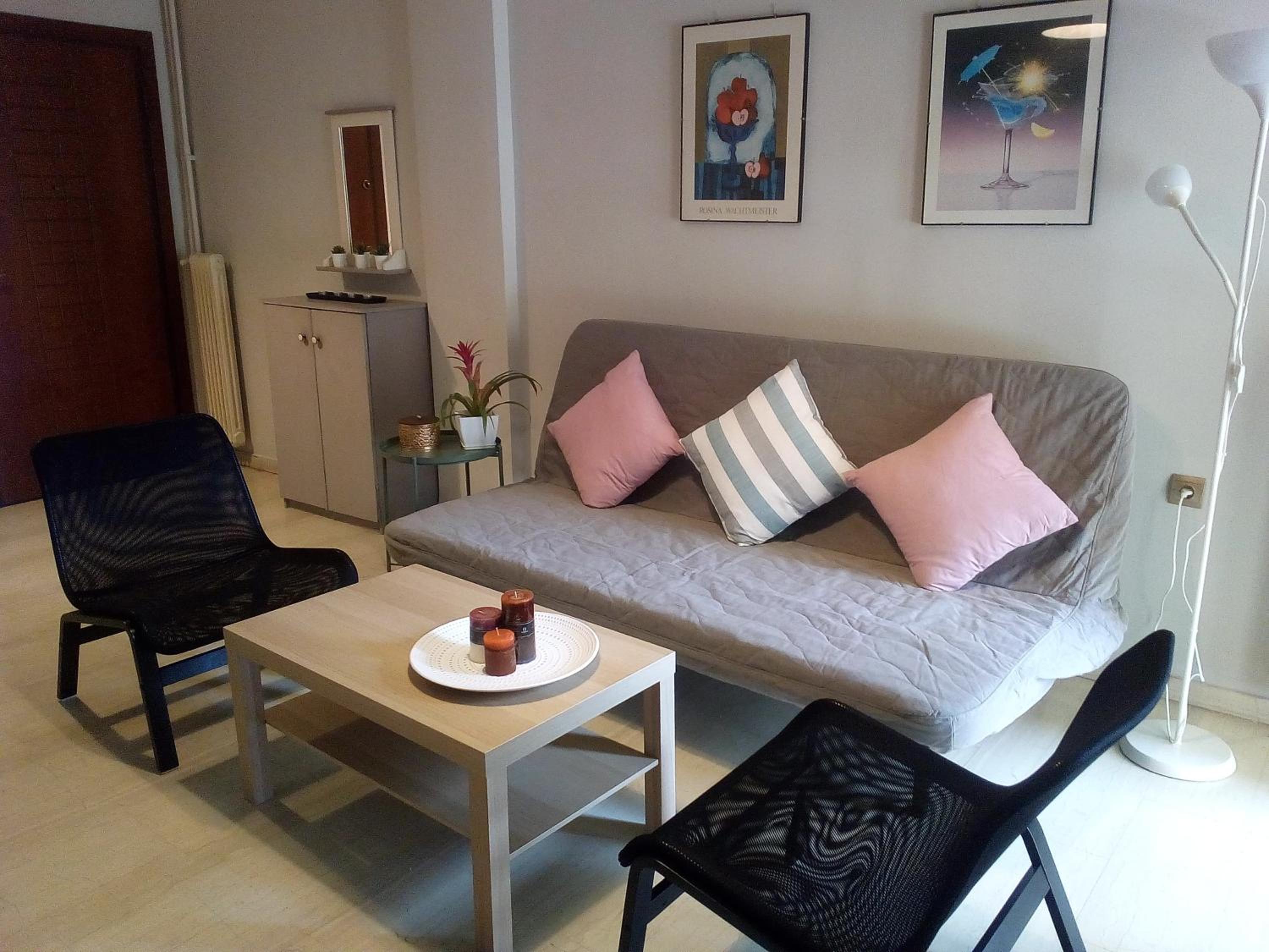 Two-Bedroom Apartment - Photo 10