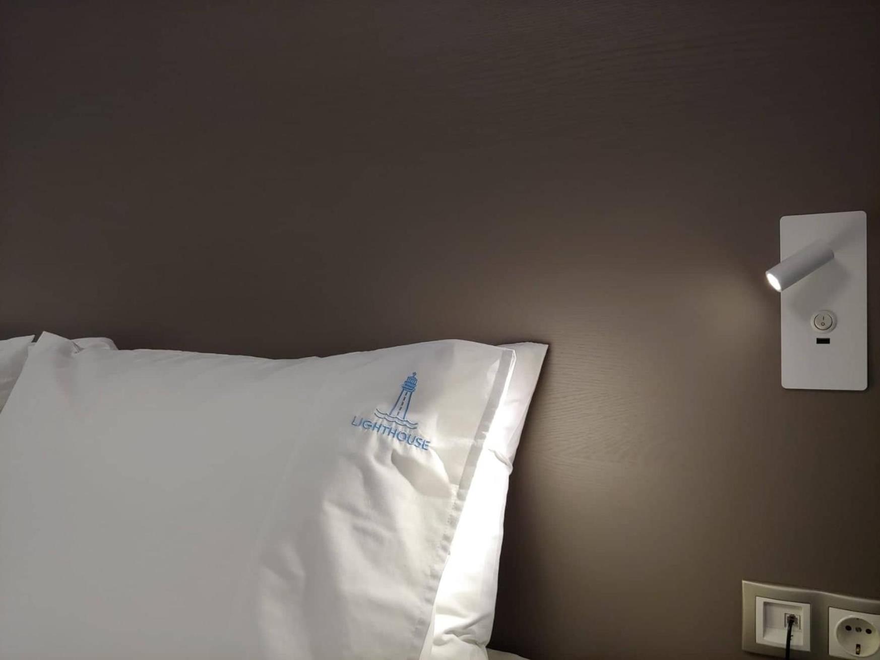 Standard Double Room - Photo 12
