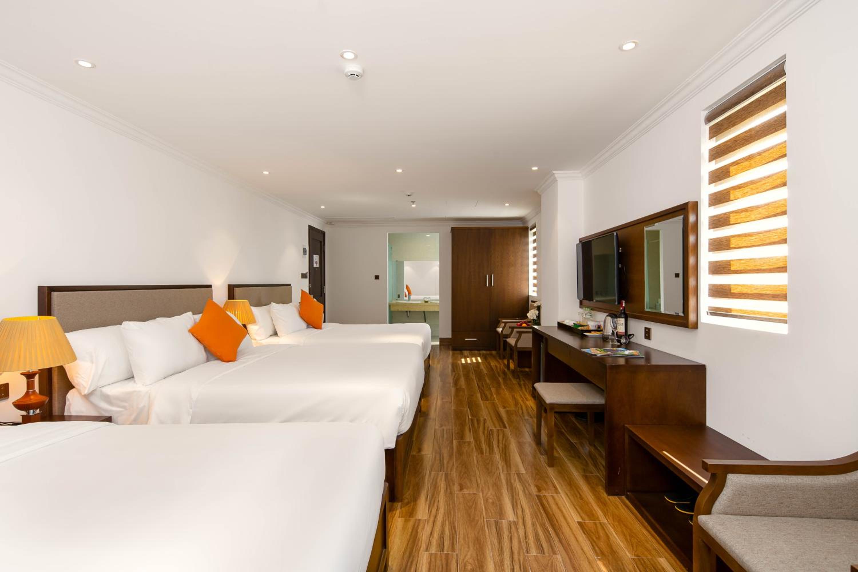 Deluxe Family Room - Photo 4