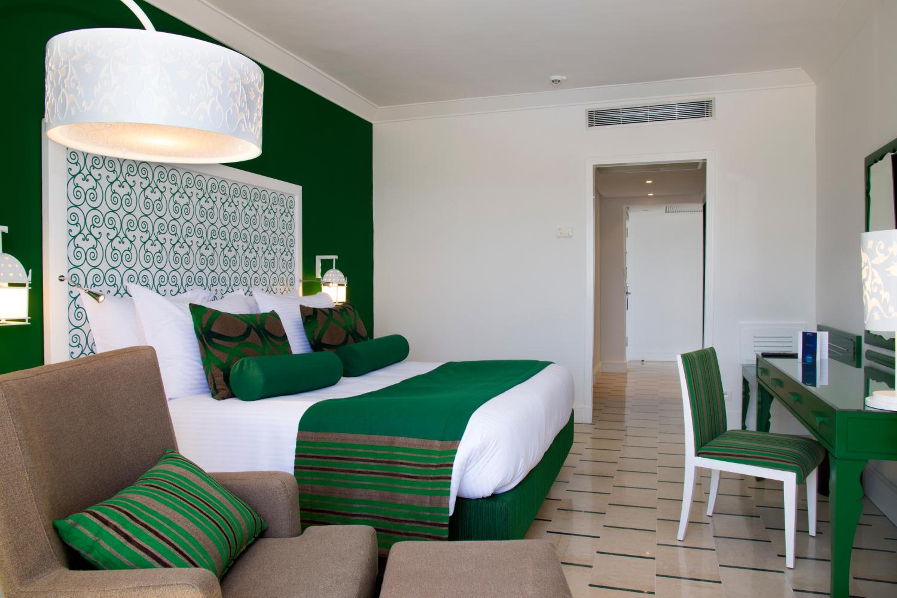 Premium Room with Balcony and Sea View photo 3