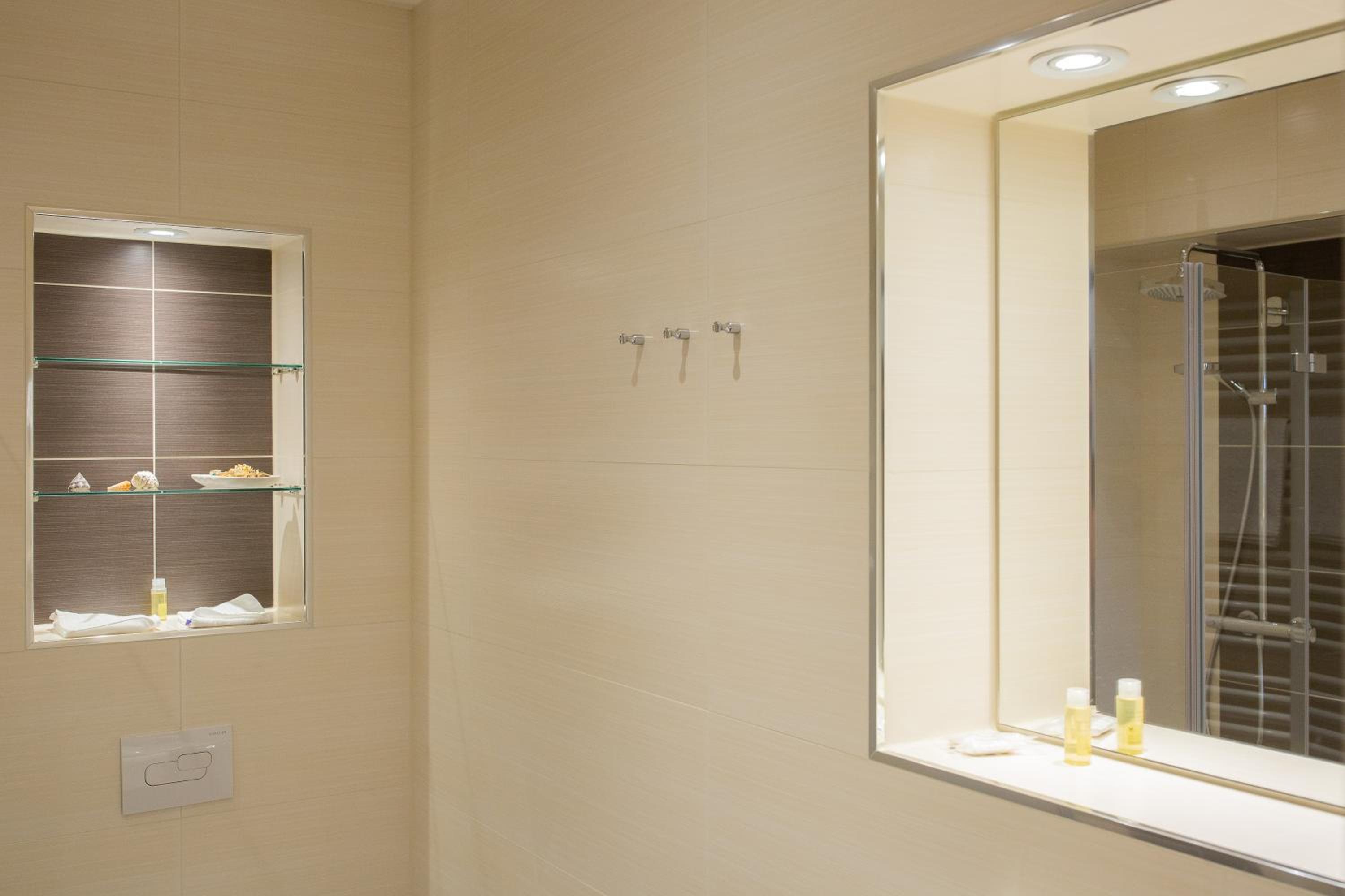 Superior Double Room - Photo 4