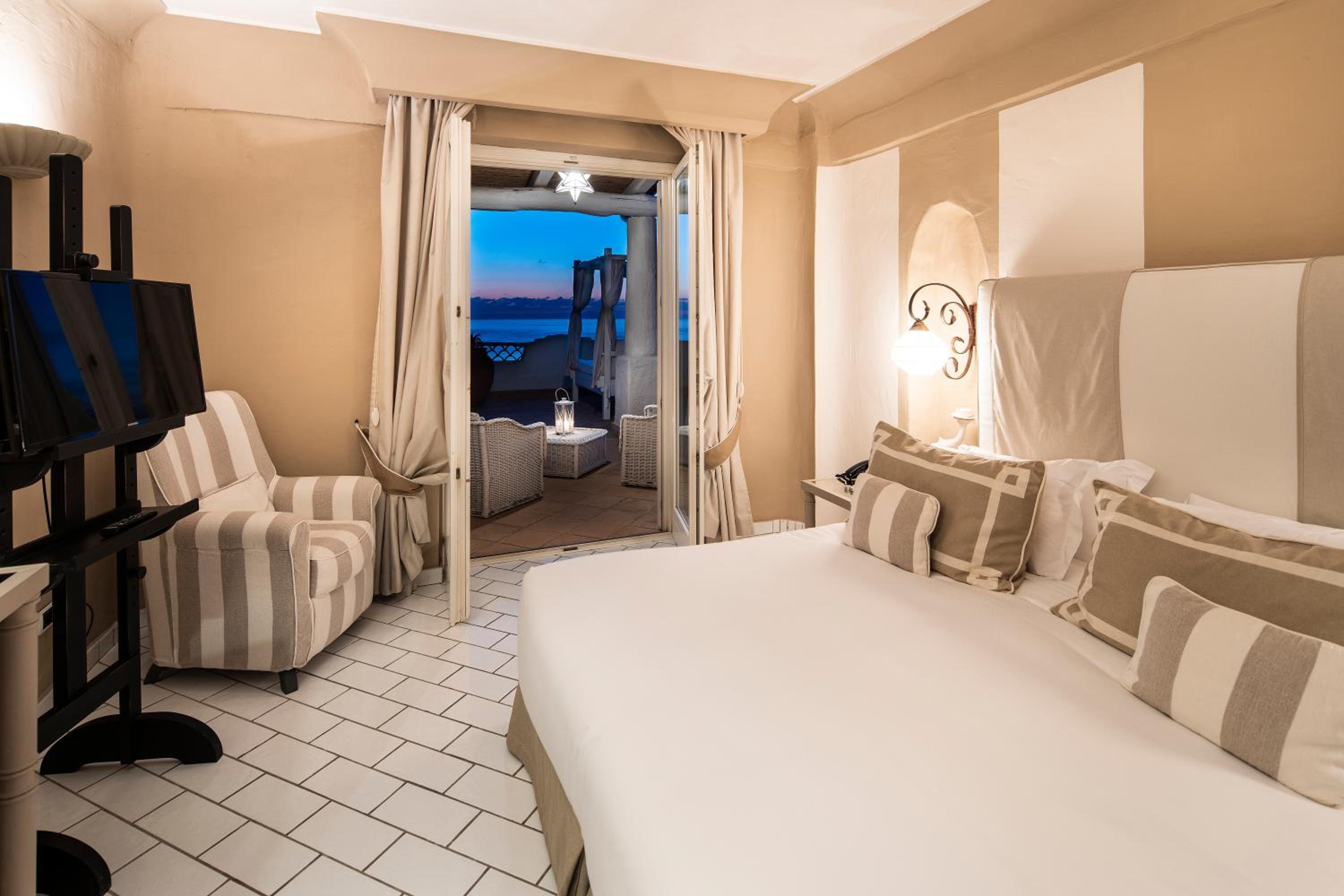 Master Room with Terrace and Hydropool