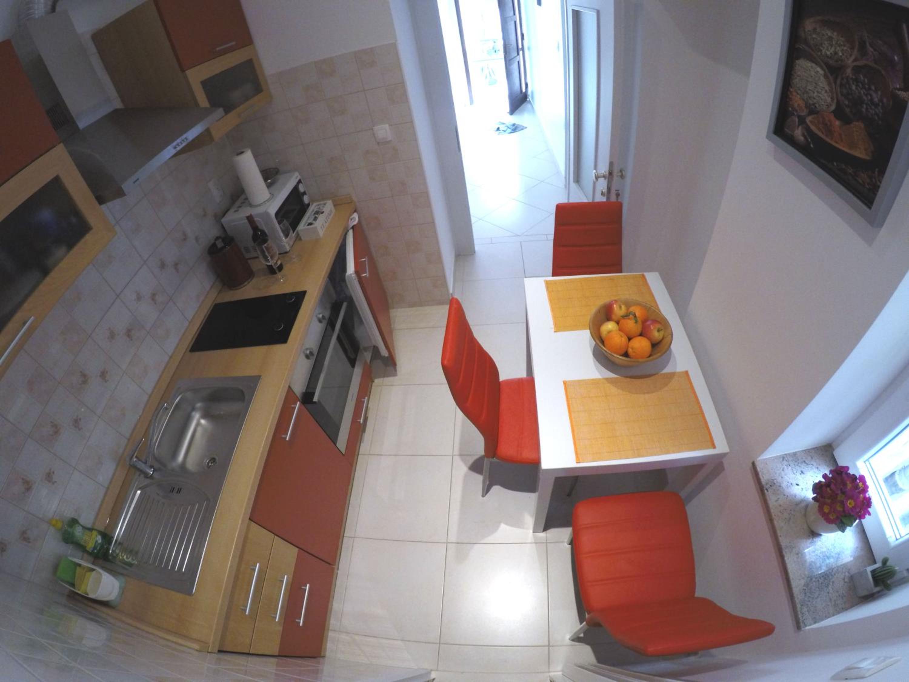 Double Room with Private Bathroom - Photo 3