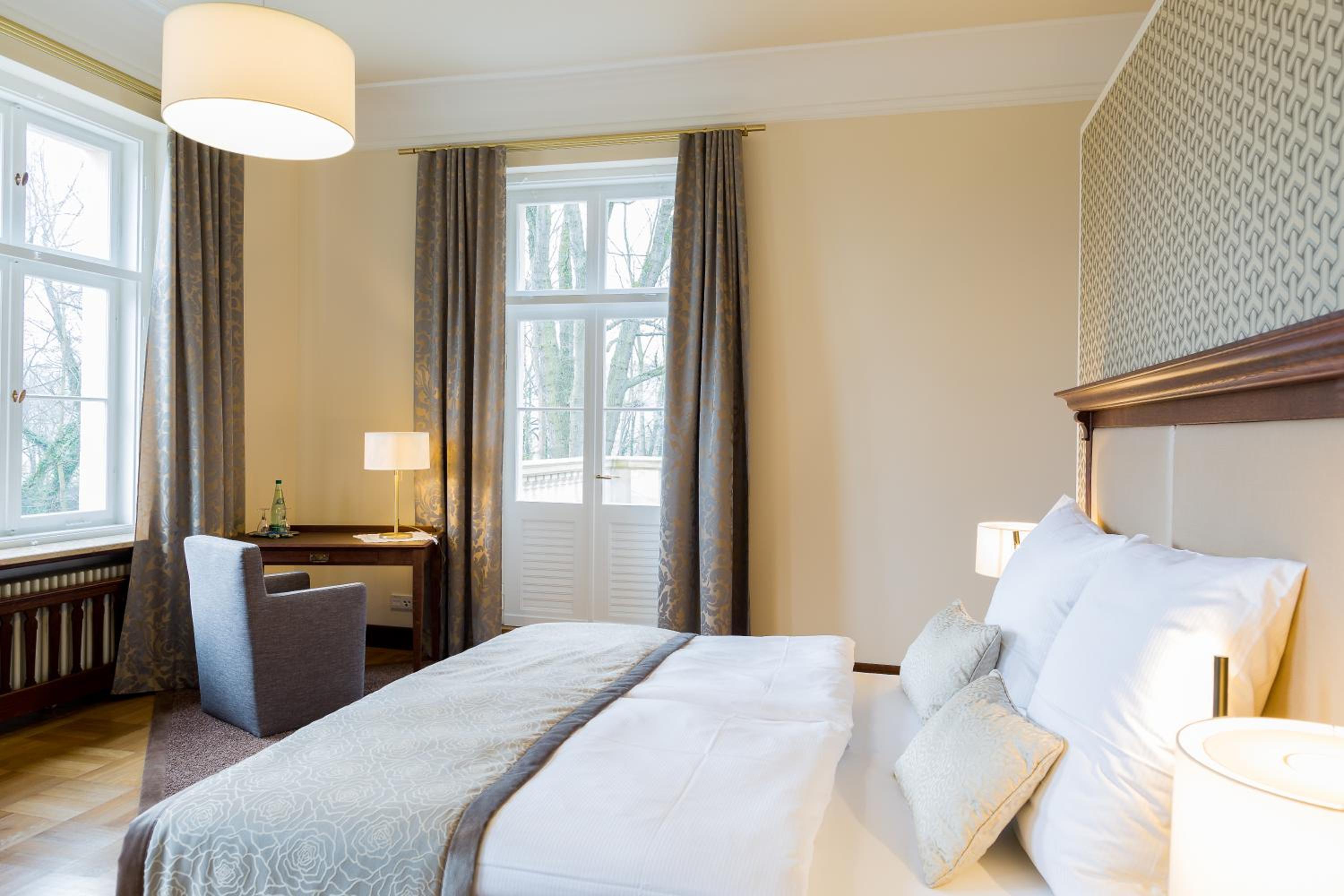 Deluxe Double Room - Photo 15