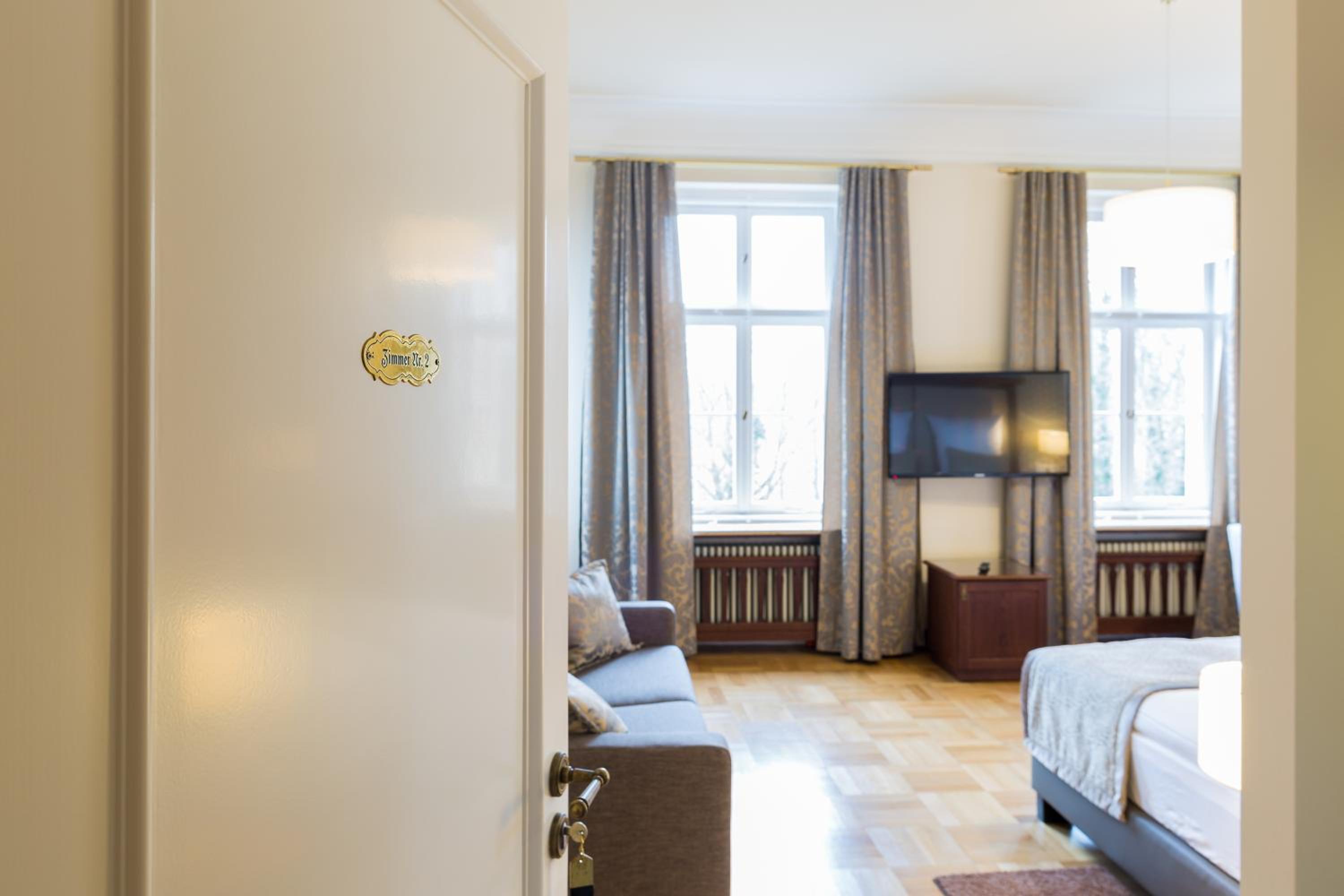 Deluxe Double Room - Photo 19