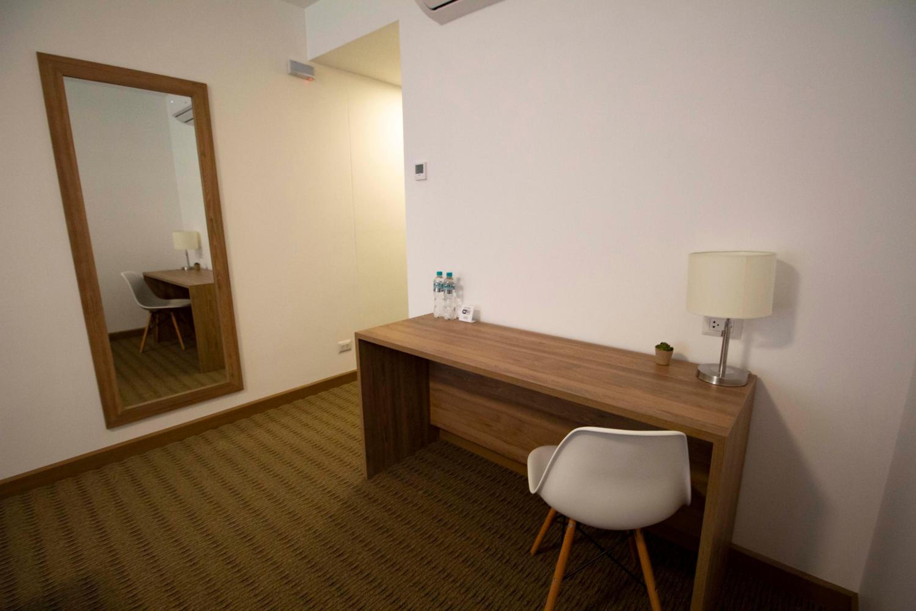 Standard Double or Twin Room - Photo 4