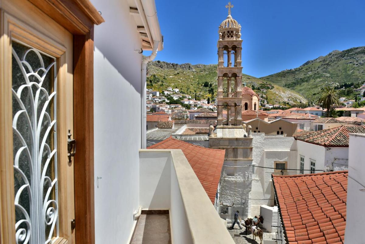Studio Apartment with Port View photo 2