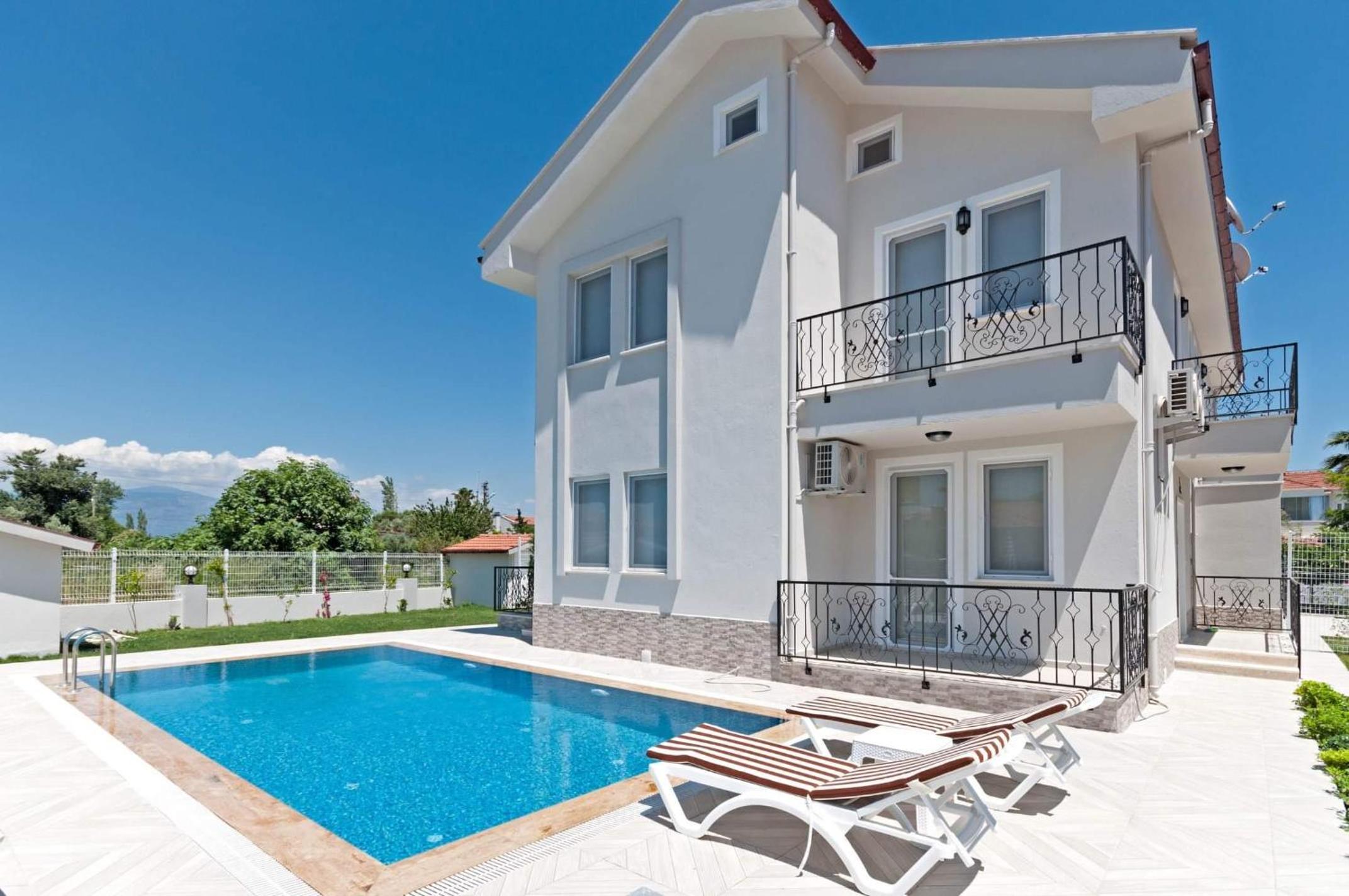 Villa with Private Pool photo 2