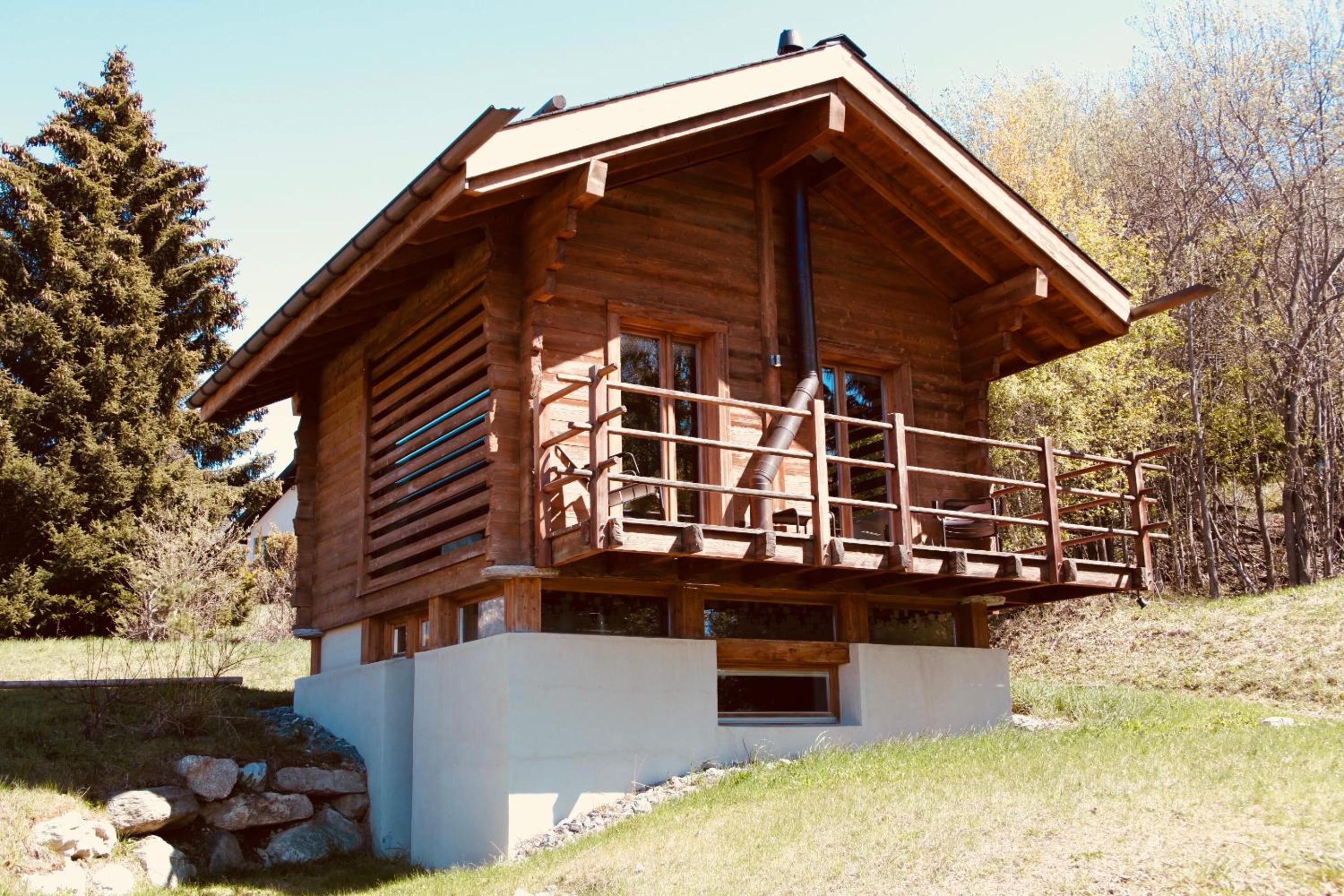 Superior Chalet 1 photo 3