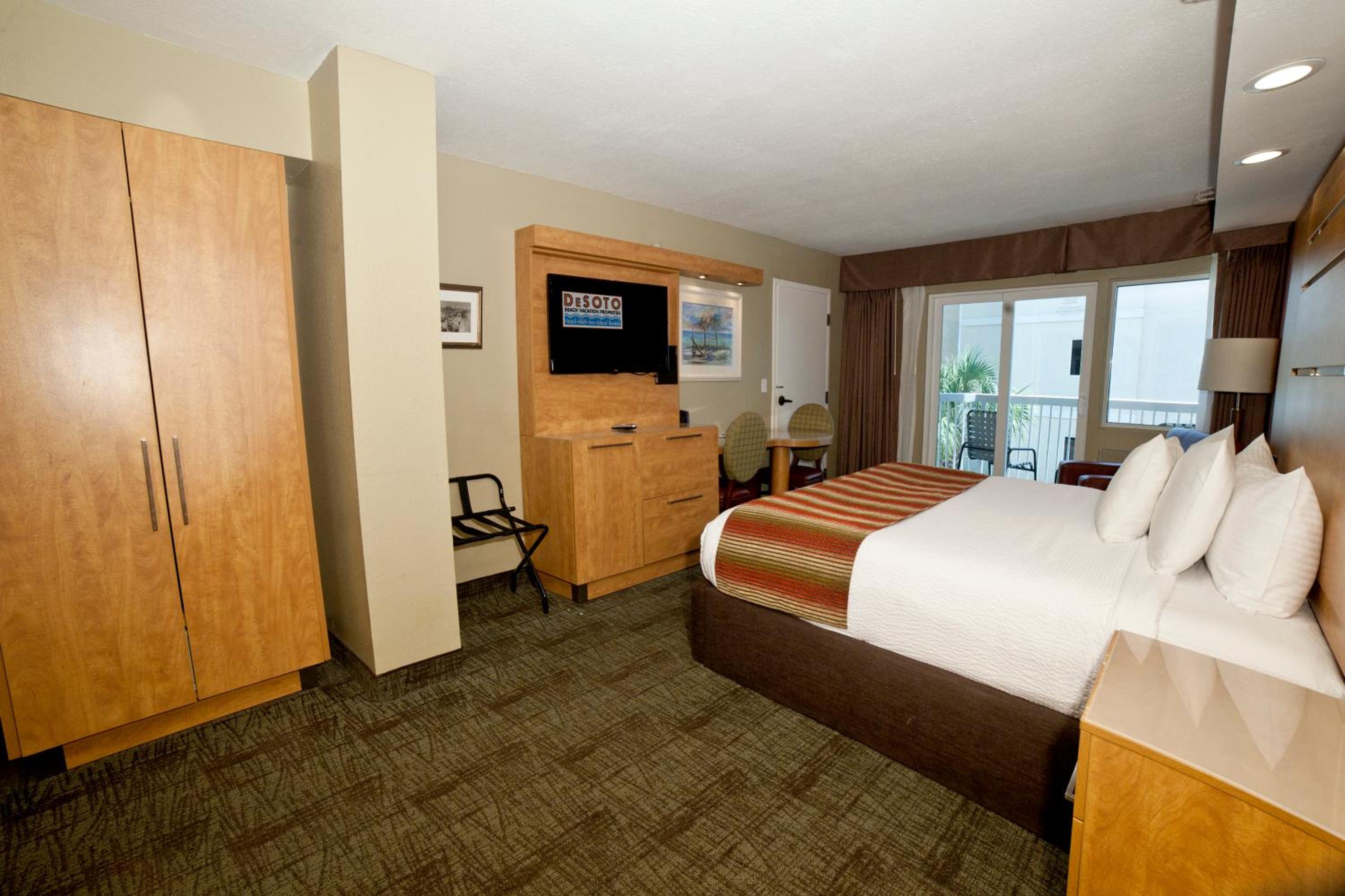 King Room with Partial Ocean View