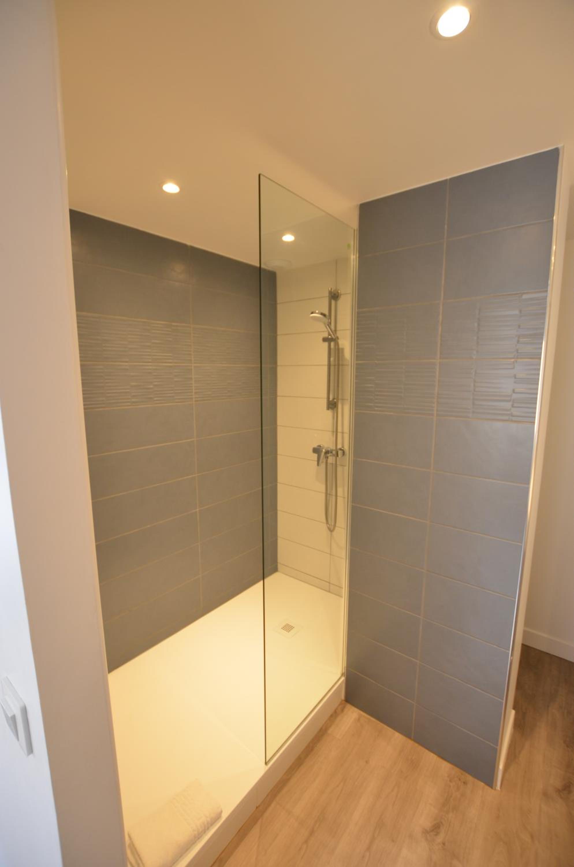 Double or Twin Room - Photo 8