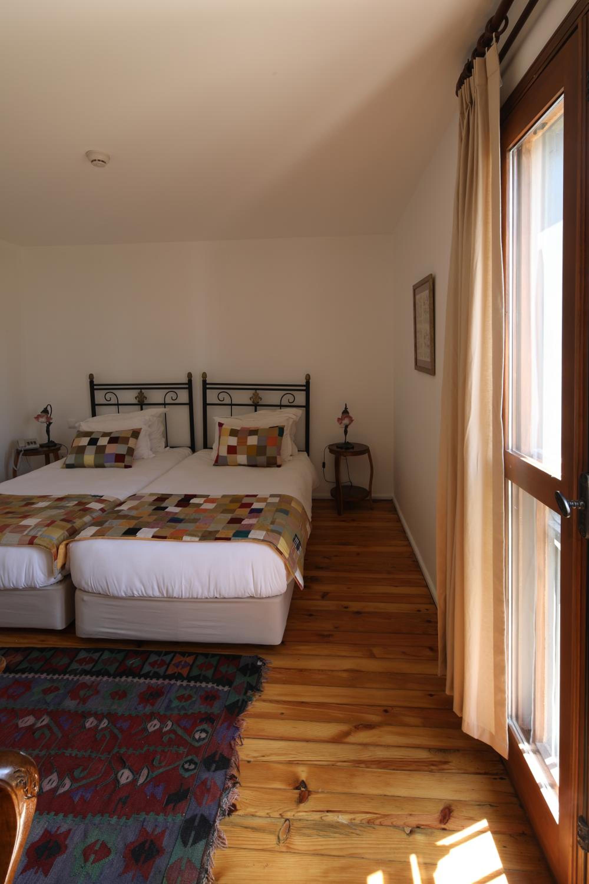 Superior Double or Twin Room - Photo 9
