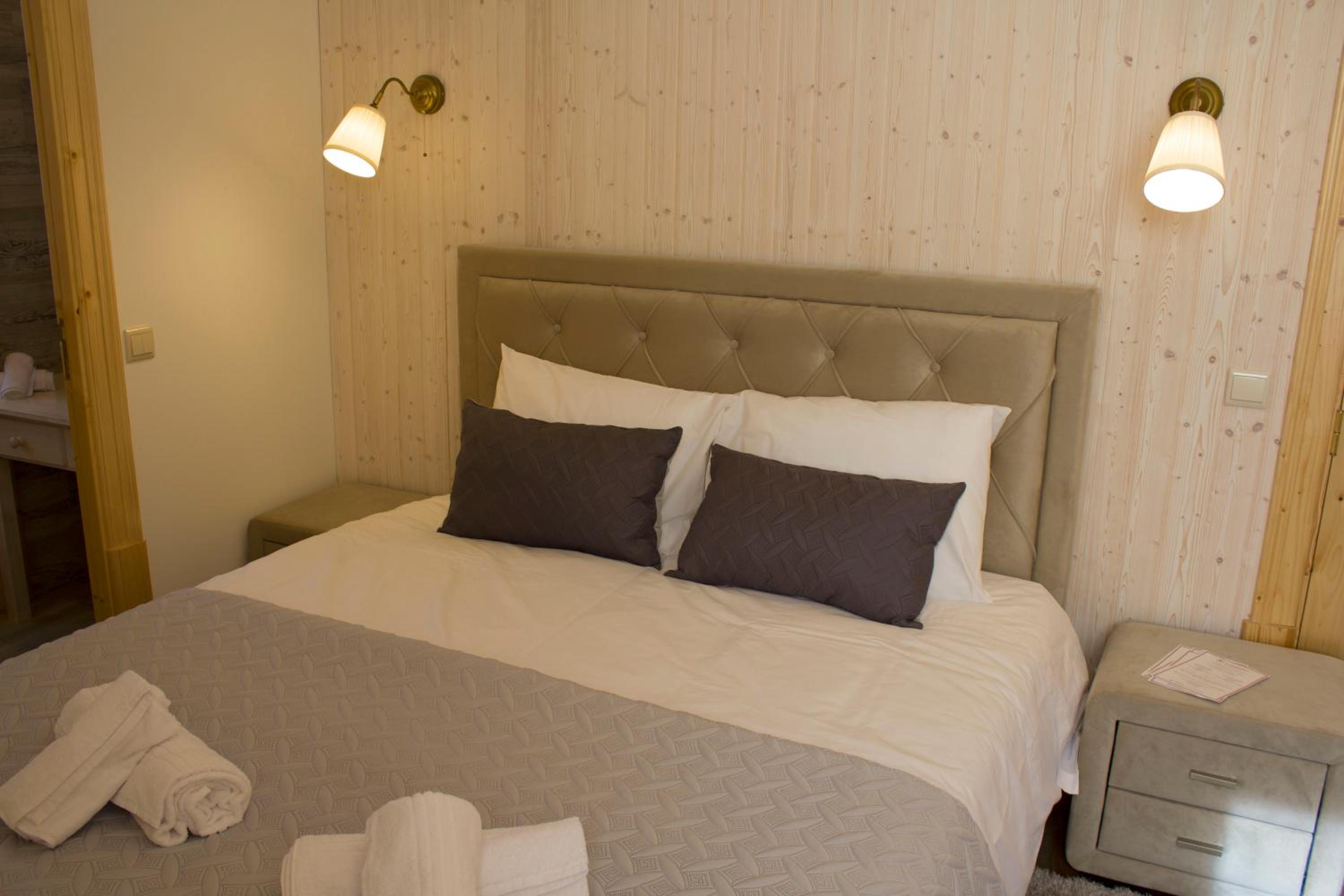 Three-Bedroom Villa photo 1