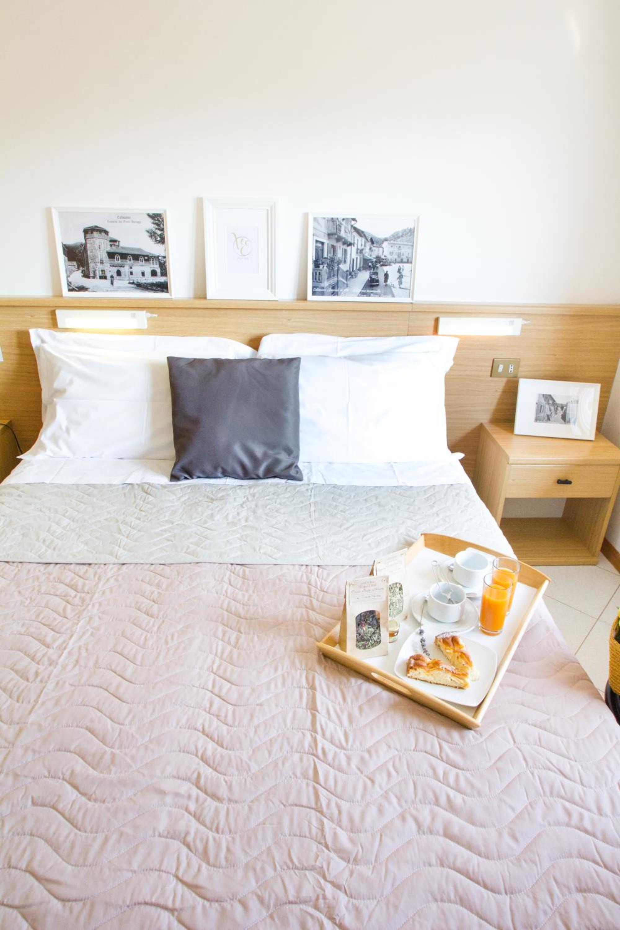 Standard Double Room photo 3