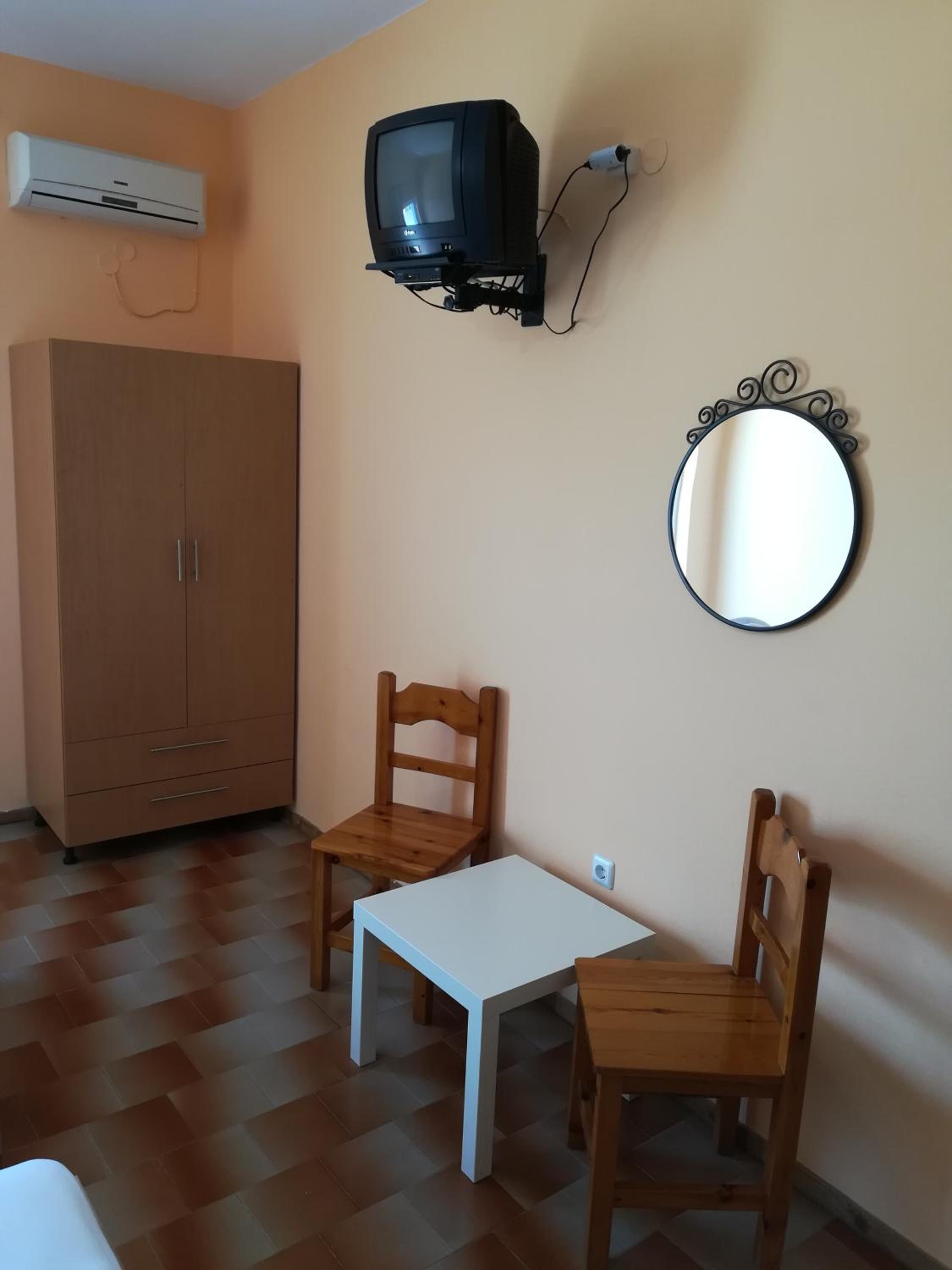 Double or Twin Room with Extra Bed photo 3