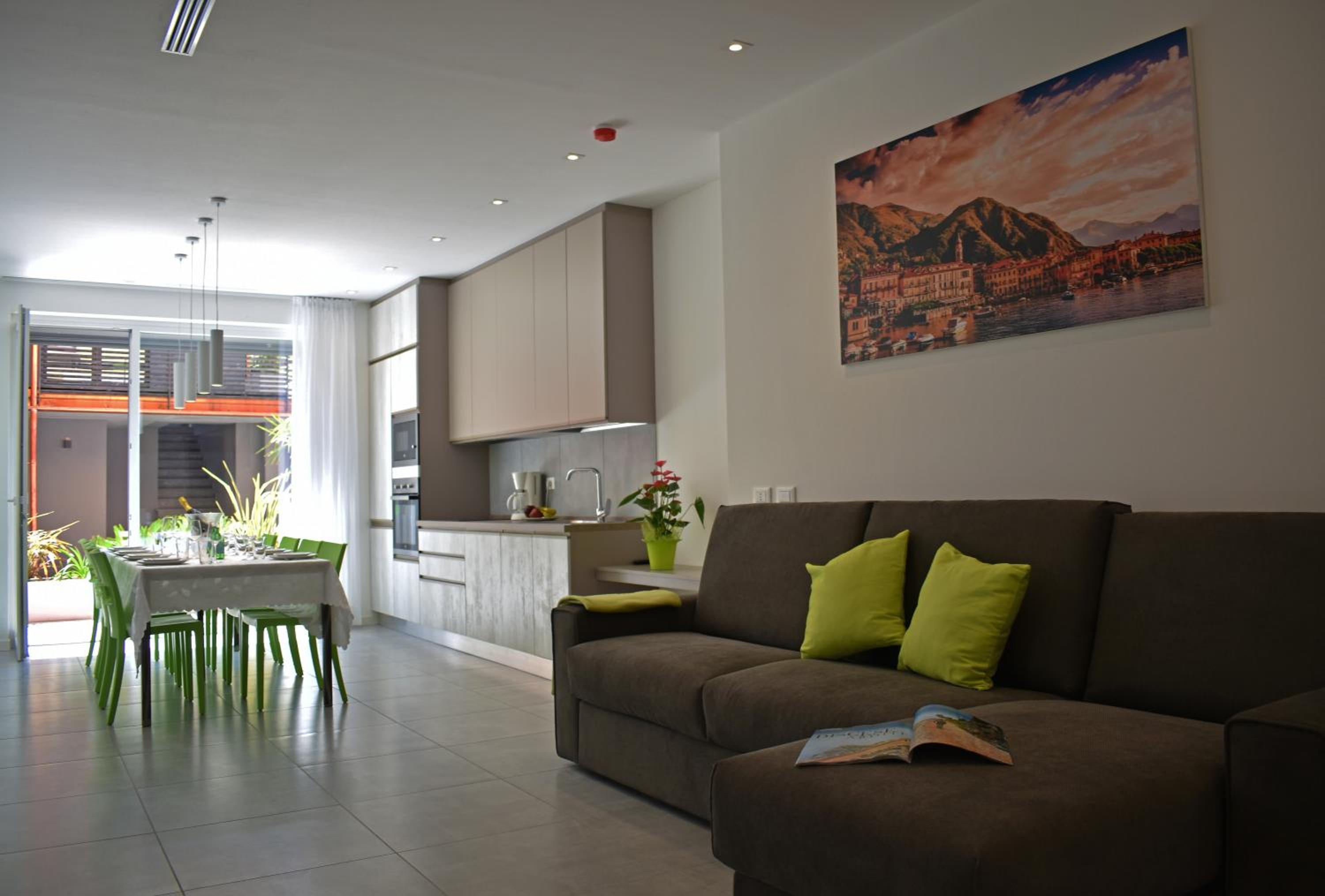 Deluxe Apartment