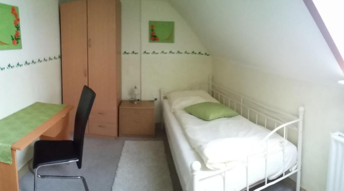 Budget Single Room photo 2