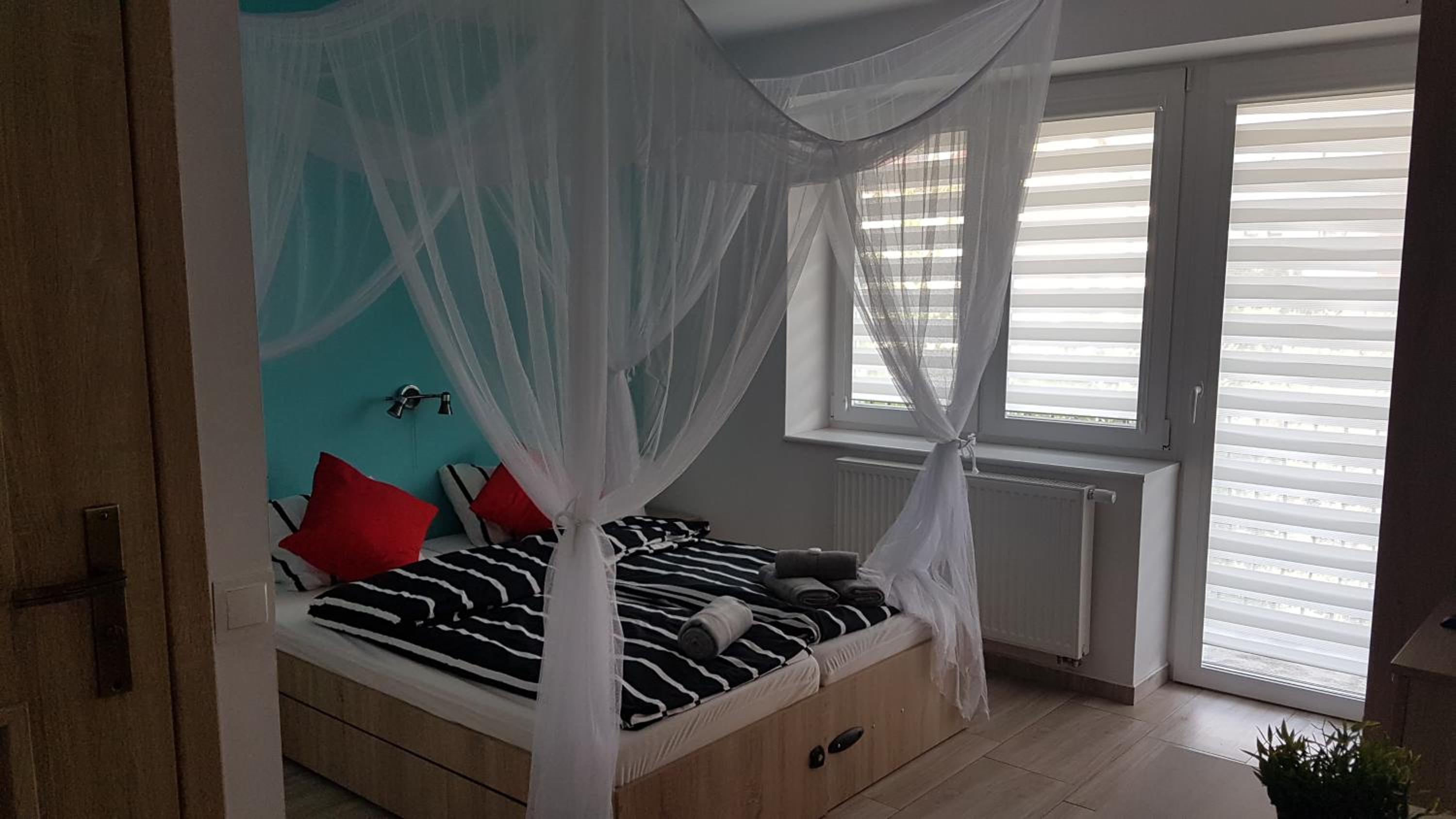 Double Room with Balcony - Photo 1
