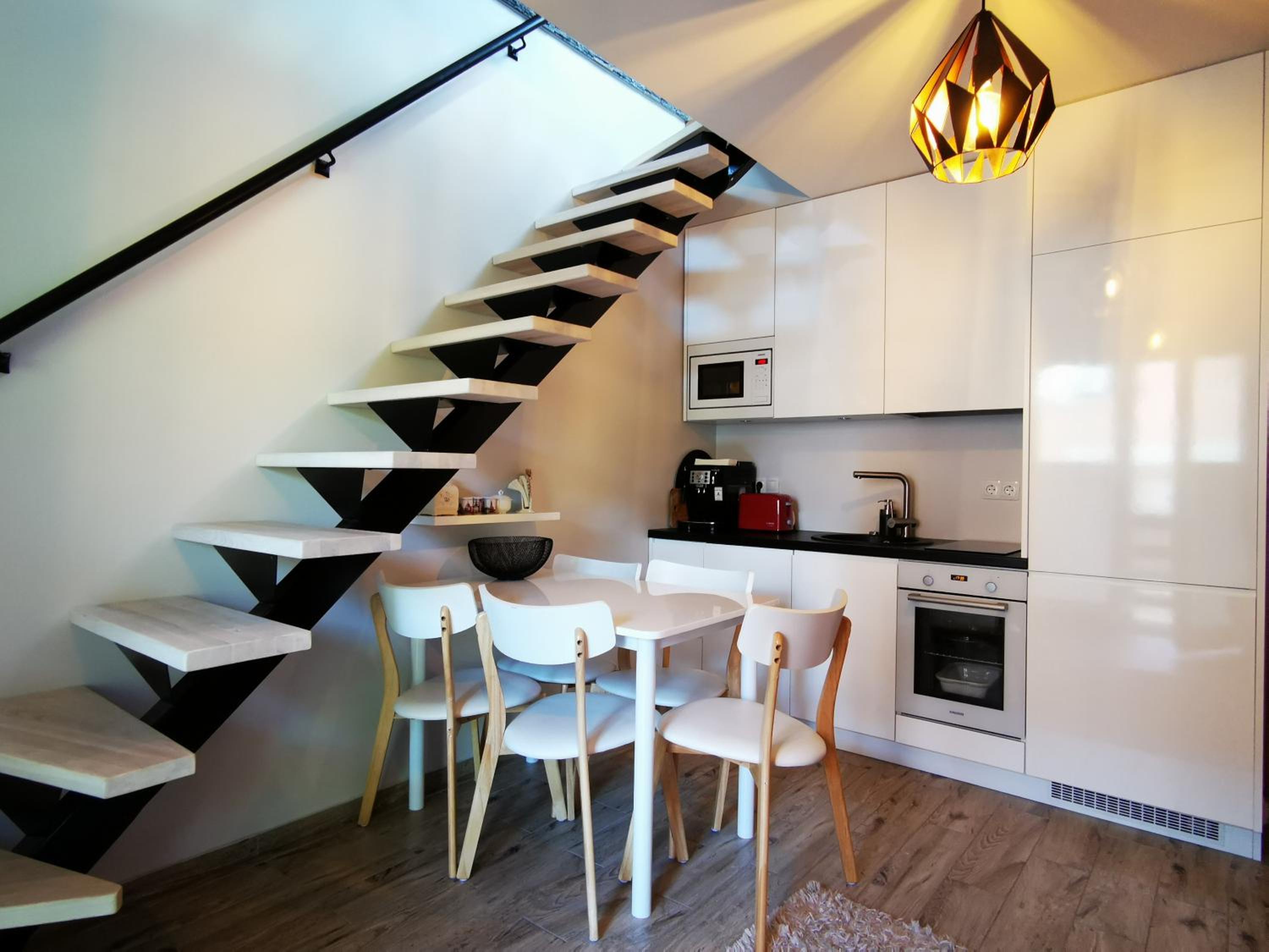 Two-Bedroom Apartment - Photo 7