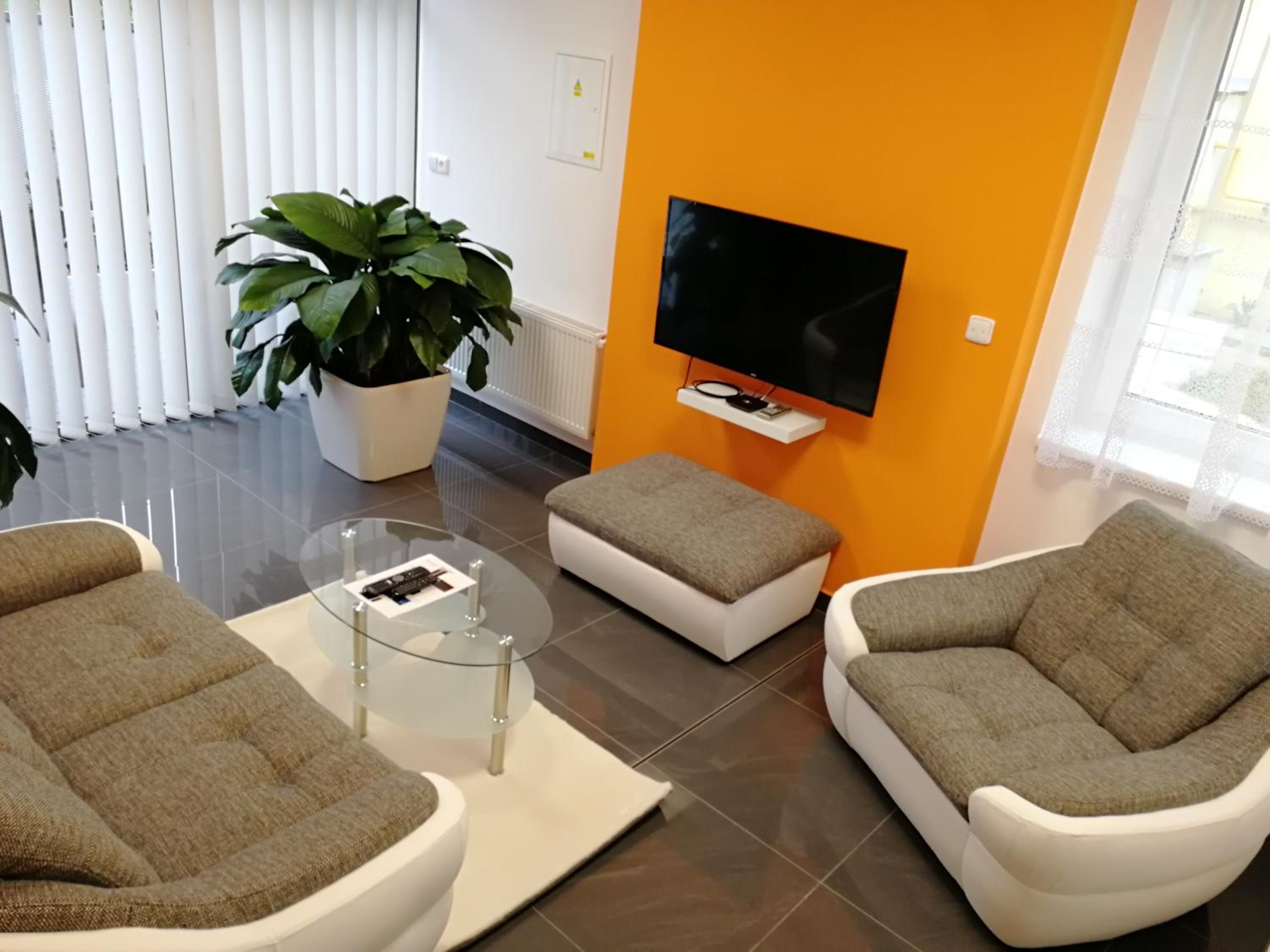 Apartment - Ground Floor - Photo 8