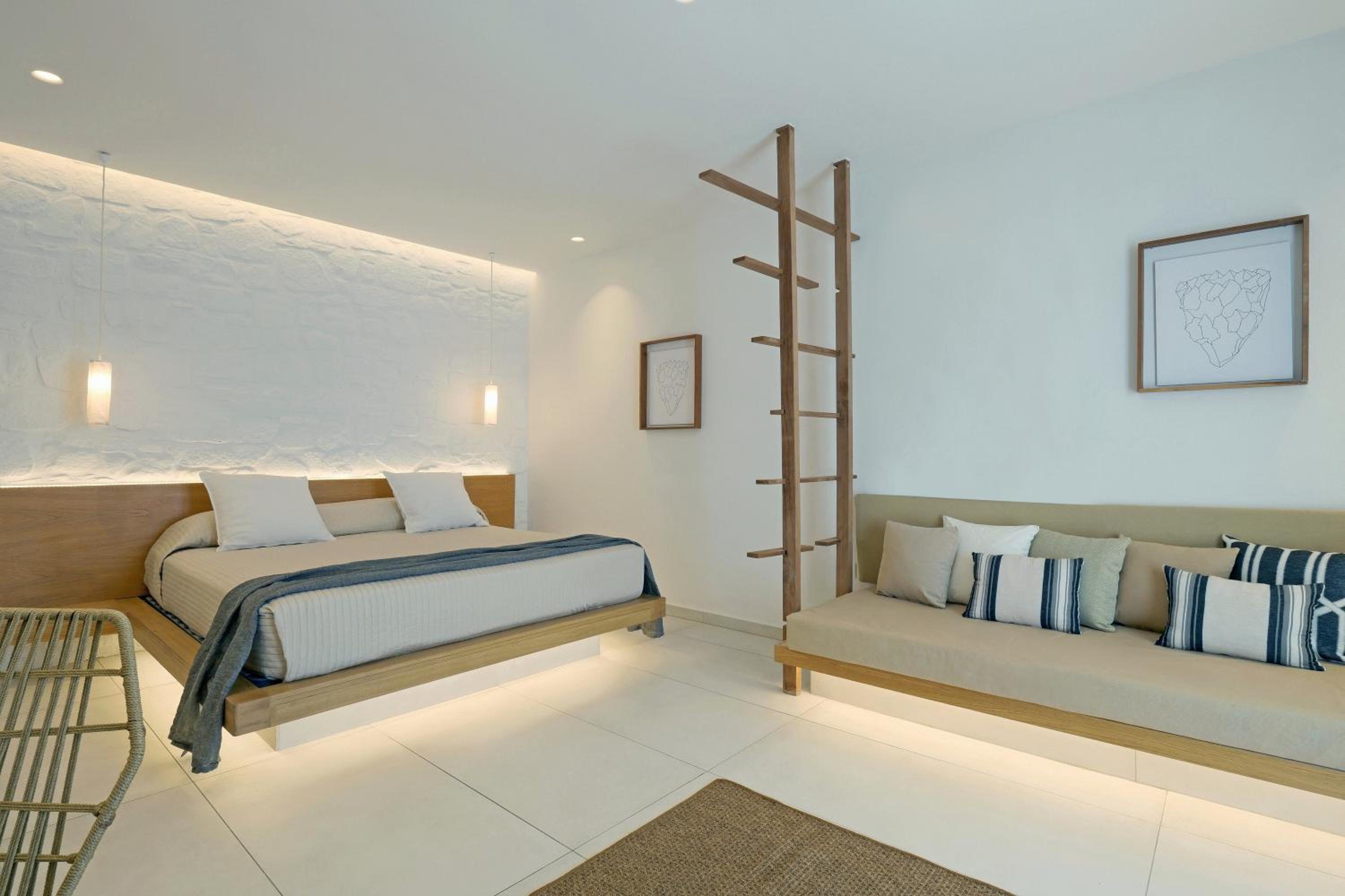 Superior Room / Sea View - Photo 3