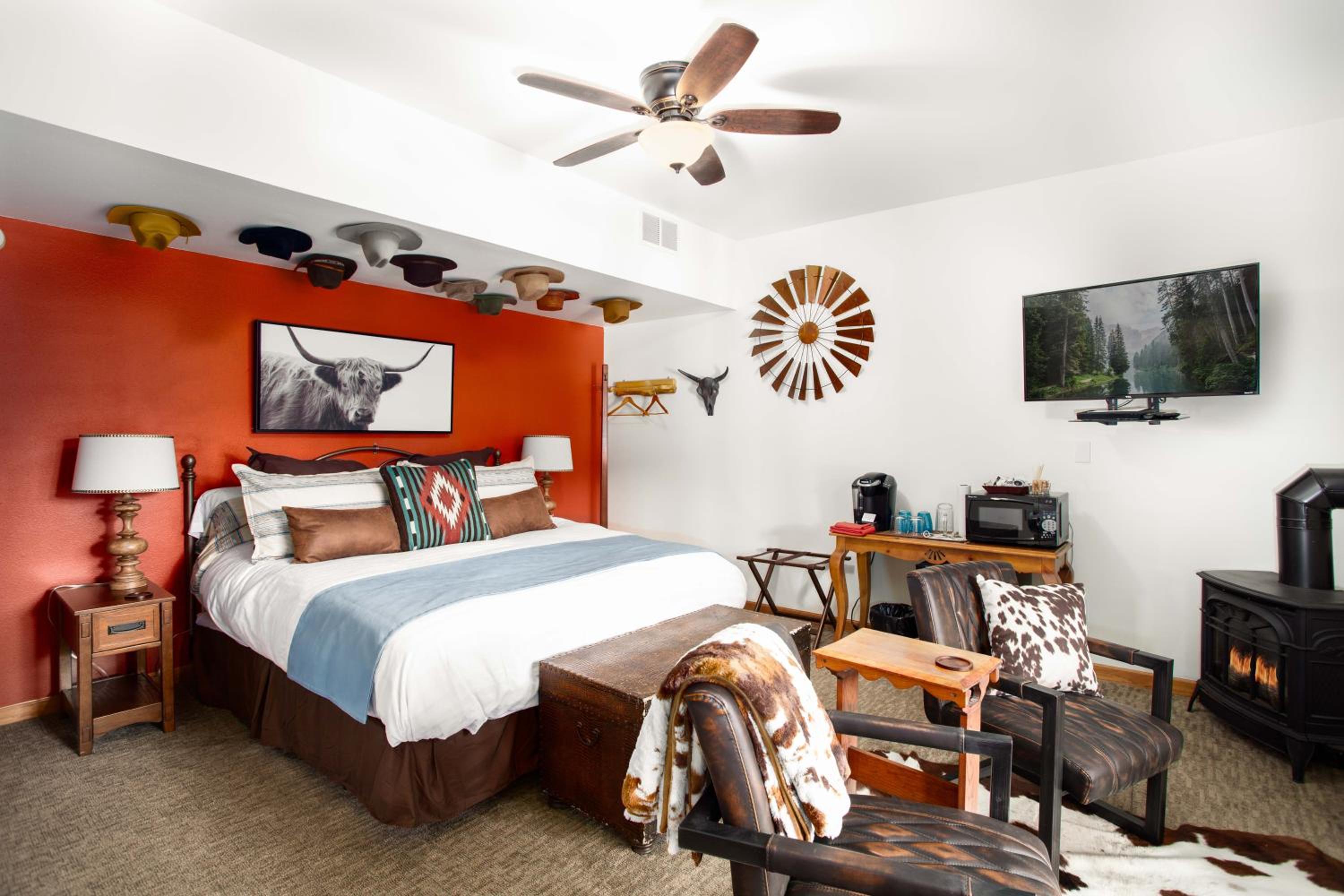 Rio Grande Suite On The River (Located On Icicle Road, 1.5 Miles From The Obertal Inn And 1.5 Miles From Downtown Leavenworth) 