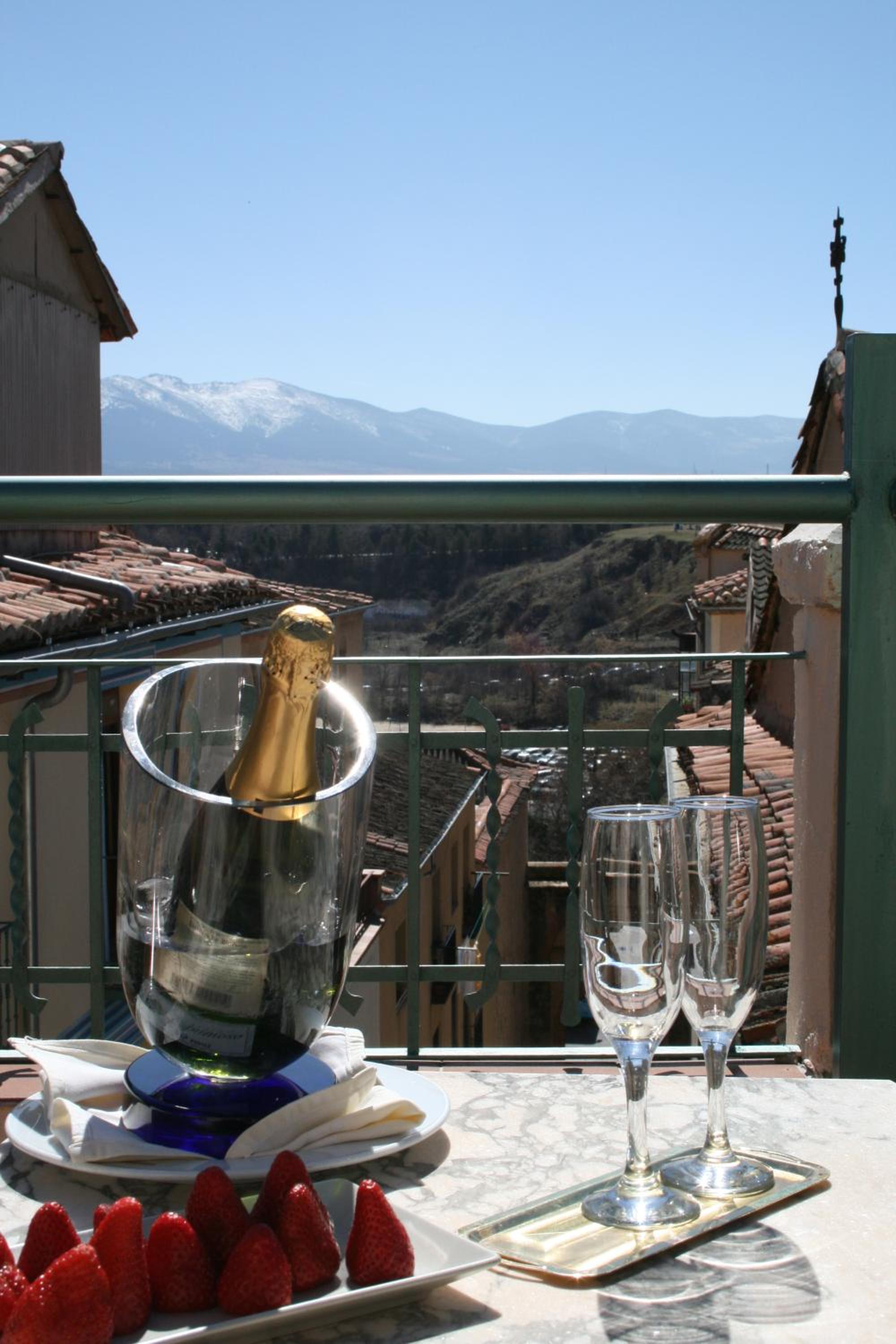 Superior Double or Twin Room with Terrace photo 2