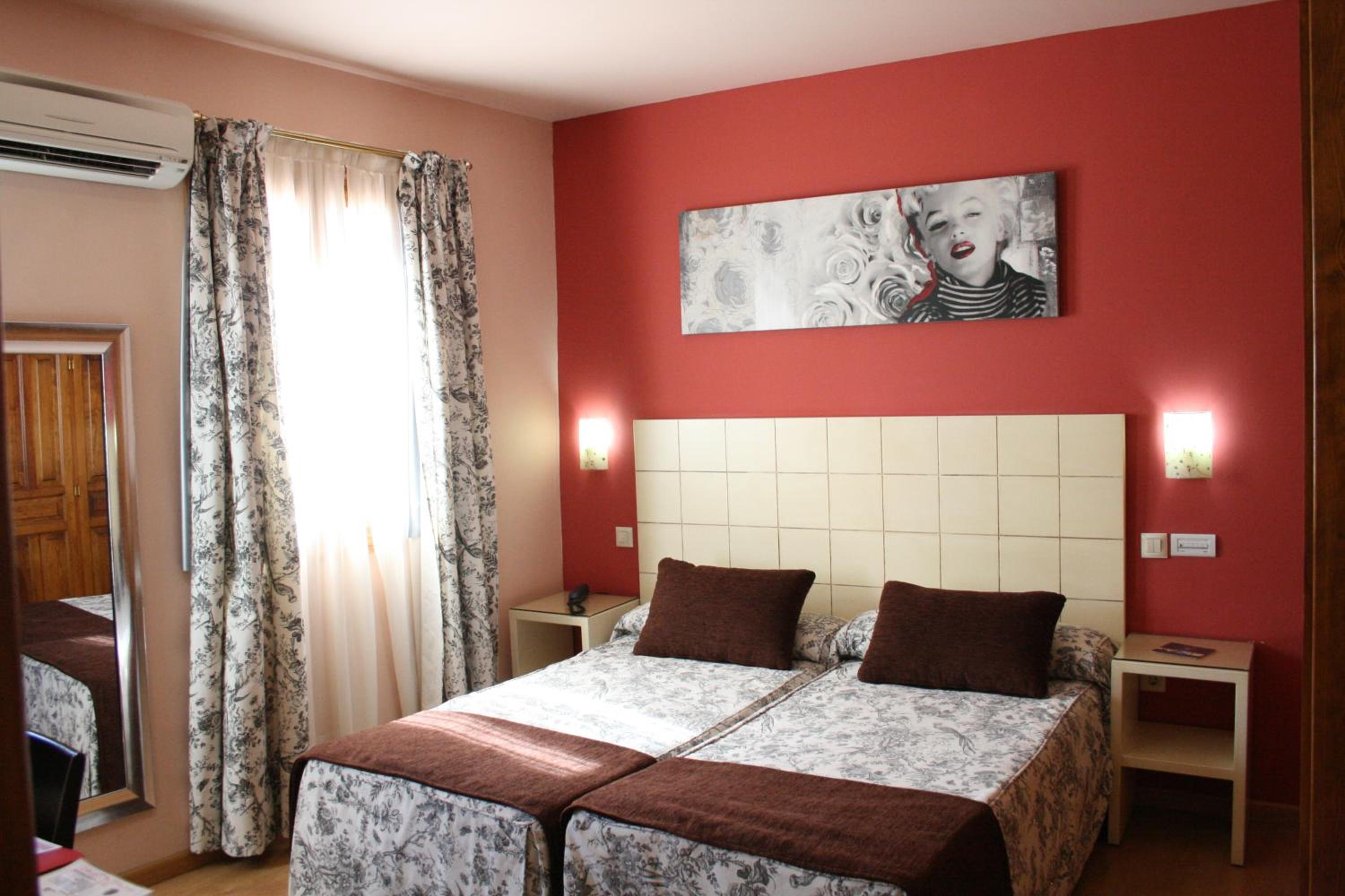 Superior Double or Twin Room with Terrace