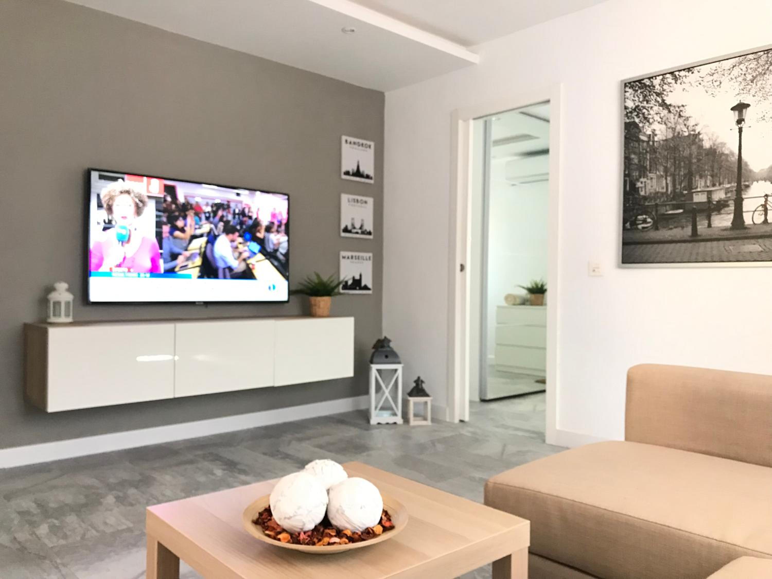 One-Bedroom Apartment - Photo 20
