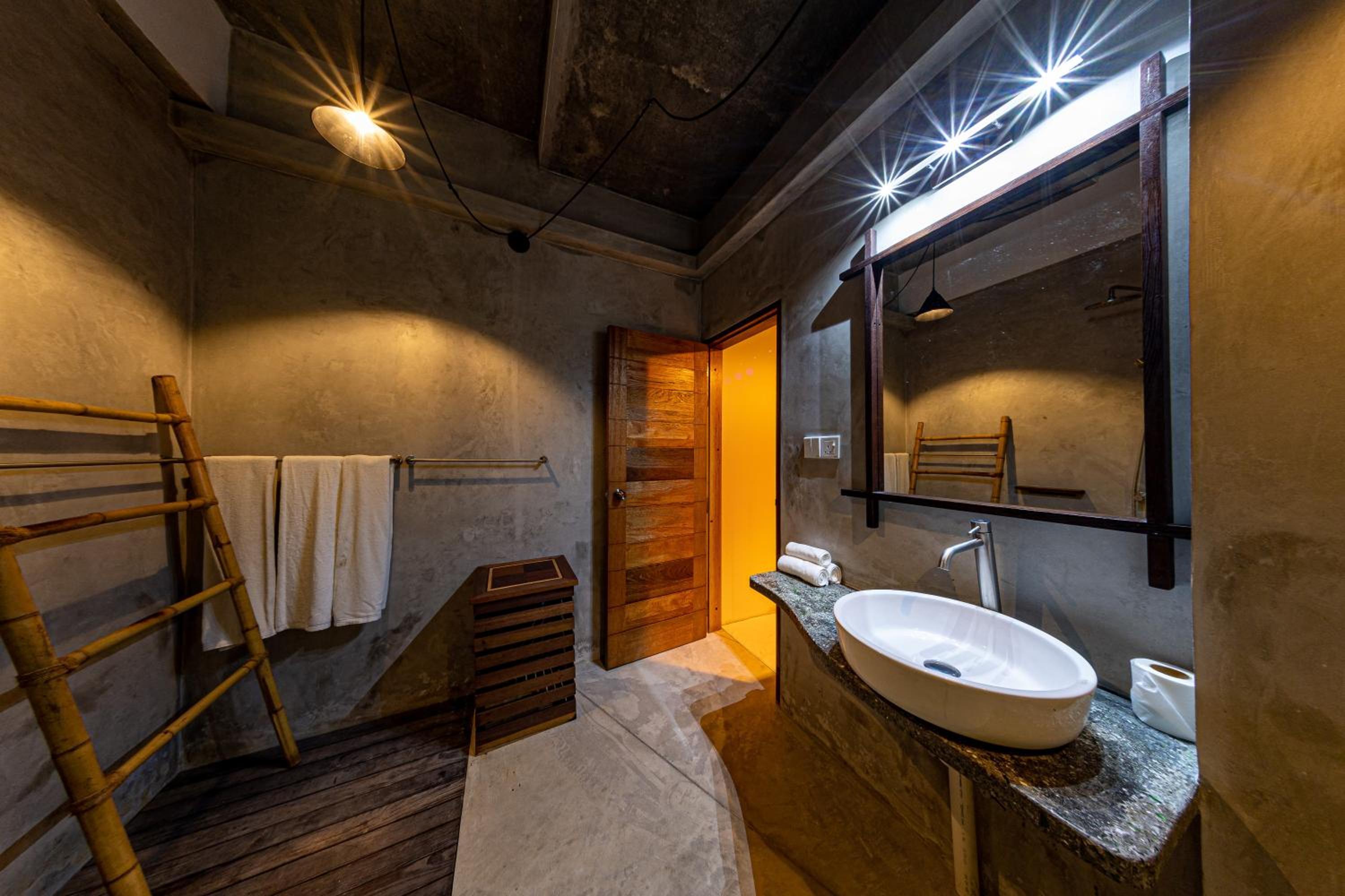 Standard Double or Twin Room - Photo 4