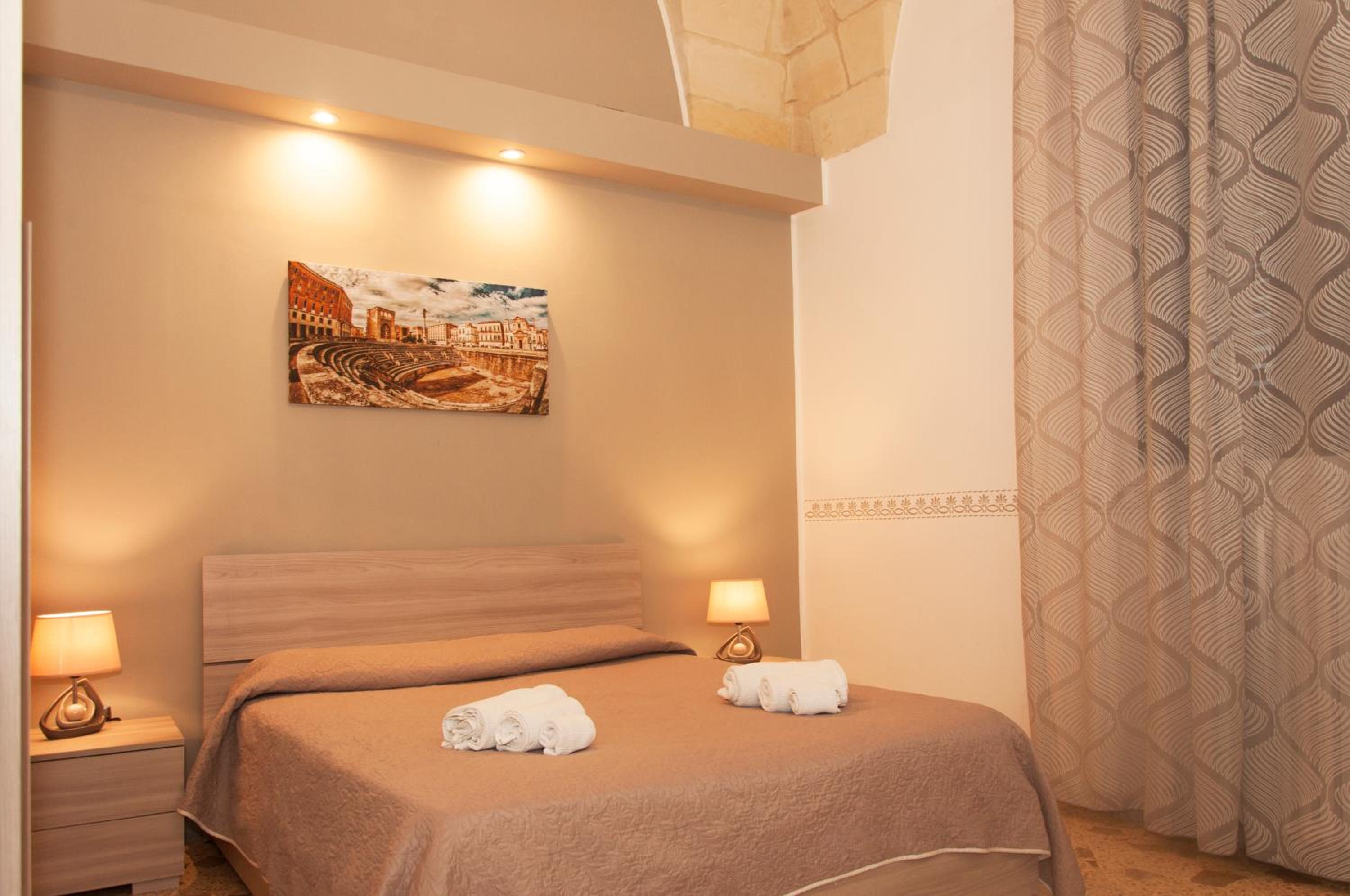 Deluxe Double Room - Photo 1