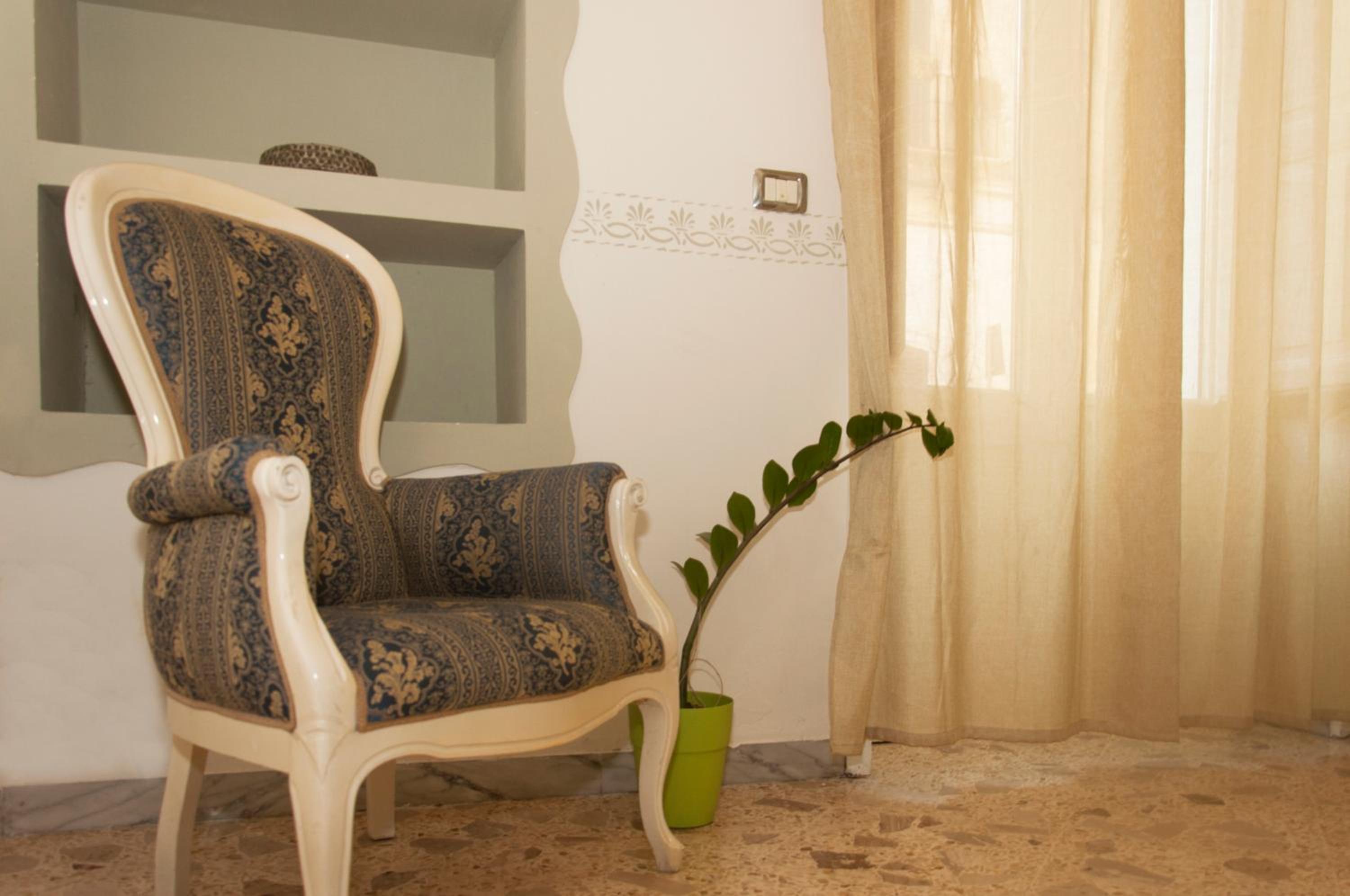 Deluxe Double Room - Photo 22