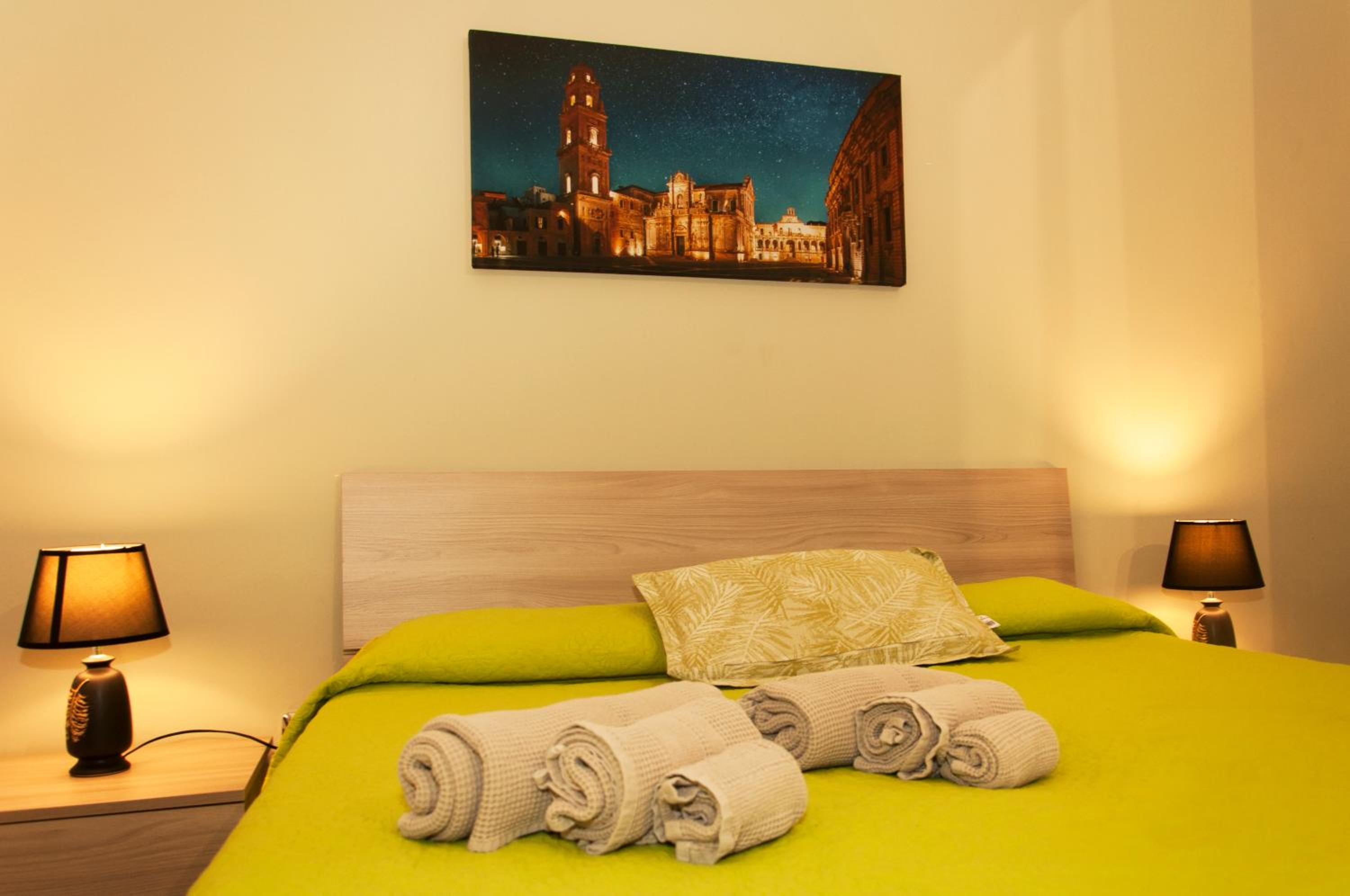 Deluxe Double Room - Photo 10
