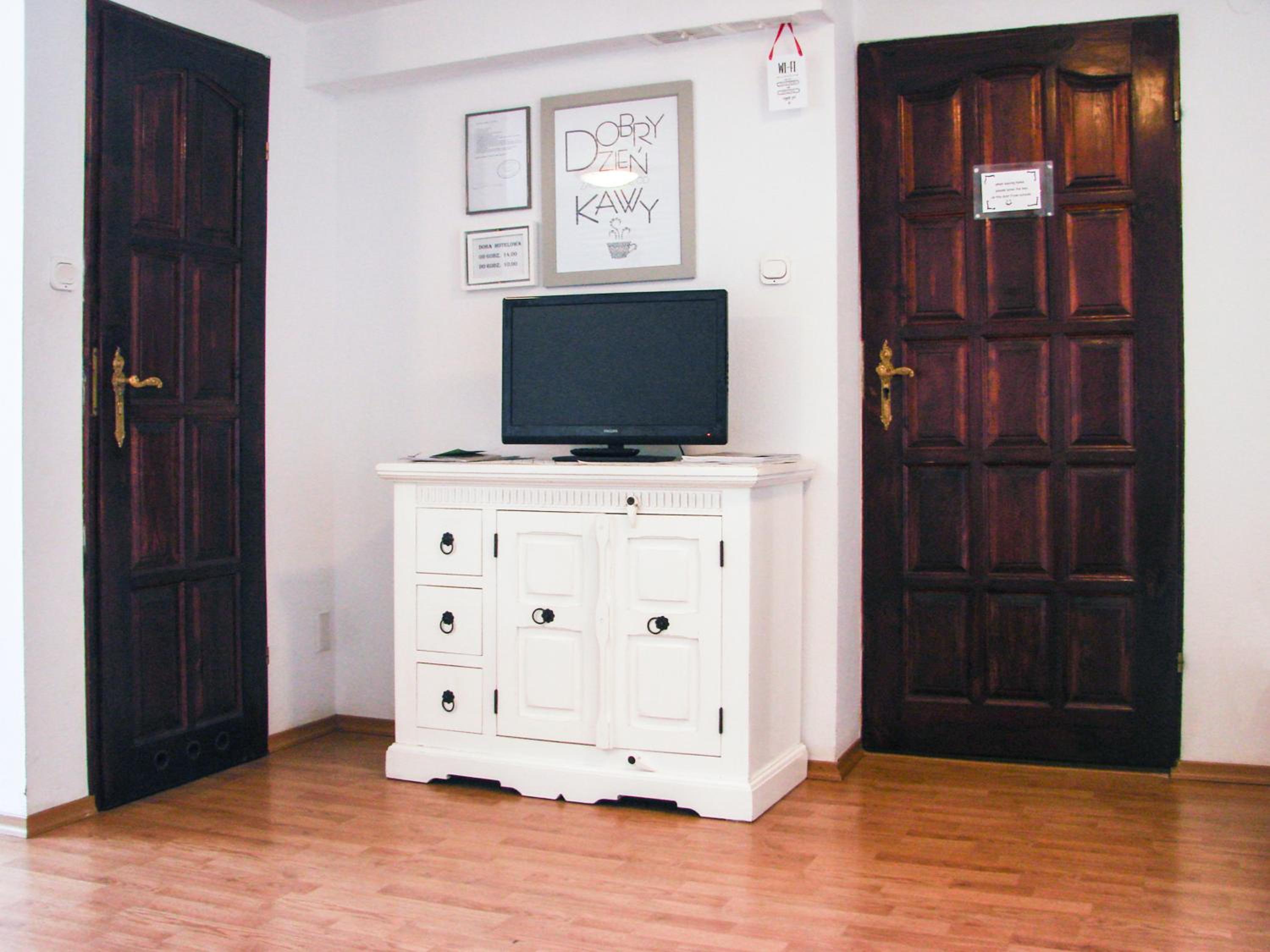 Quadruple Room - Photo 9